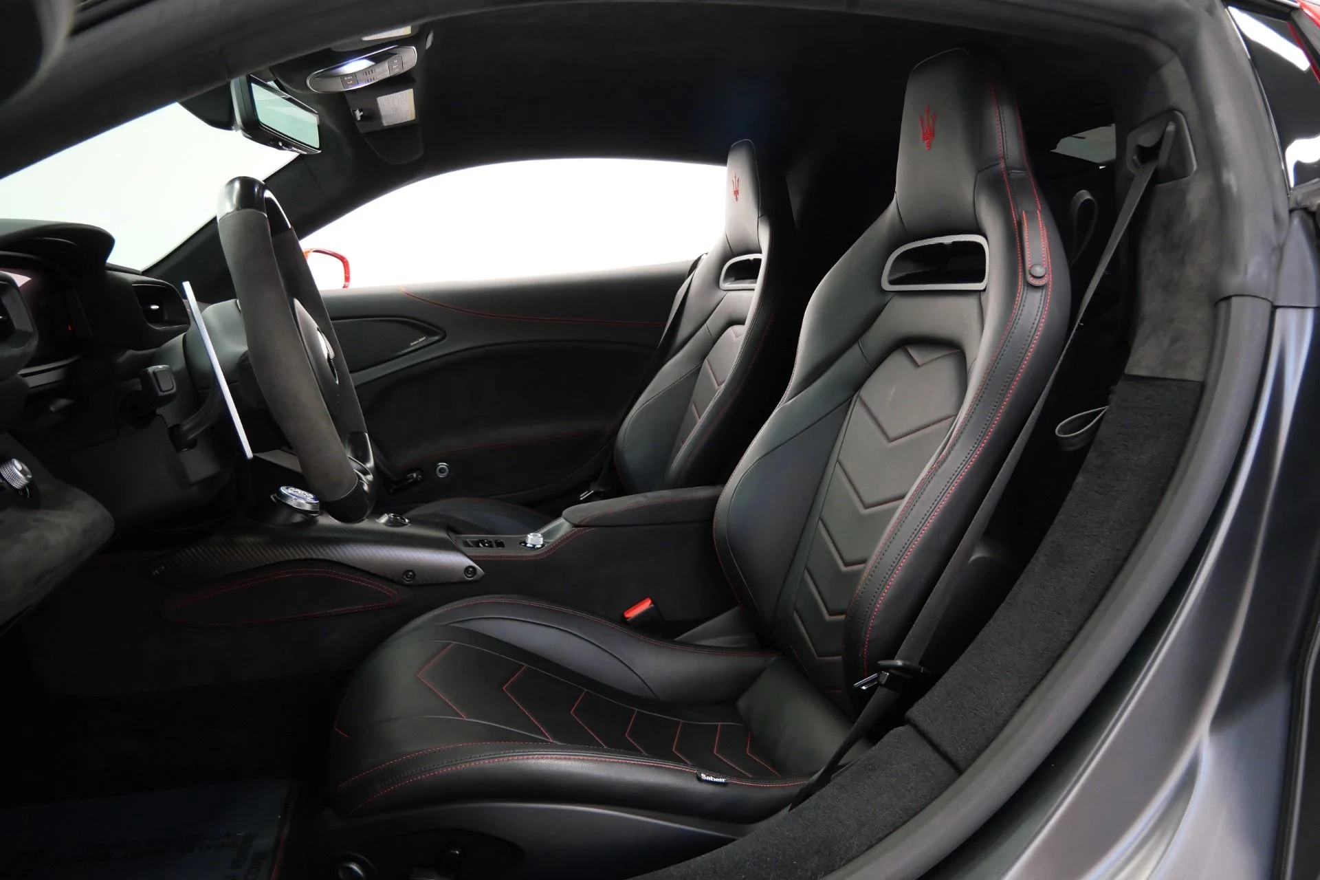 mph021_2412387049_Used_2022_Maserati_MC_20_Amazing_Color_Full_Leather_Interior_Forged_Wheels_1773426495_57ef81cf84