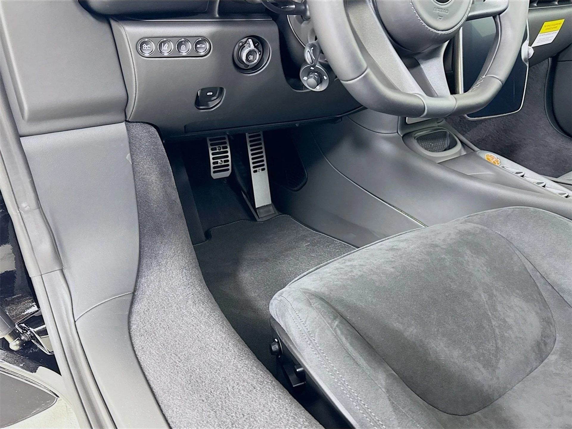 mph021_2417030527_63d75b8e07c46ae1c5f846583d1e9102x_03b4785750