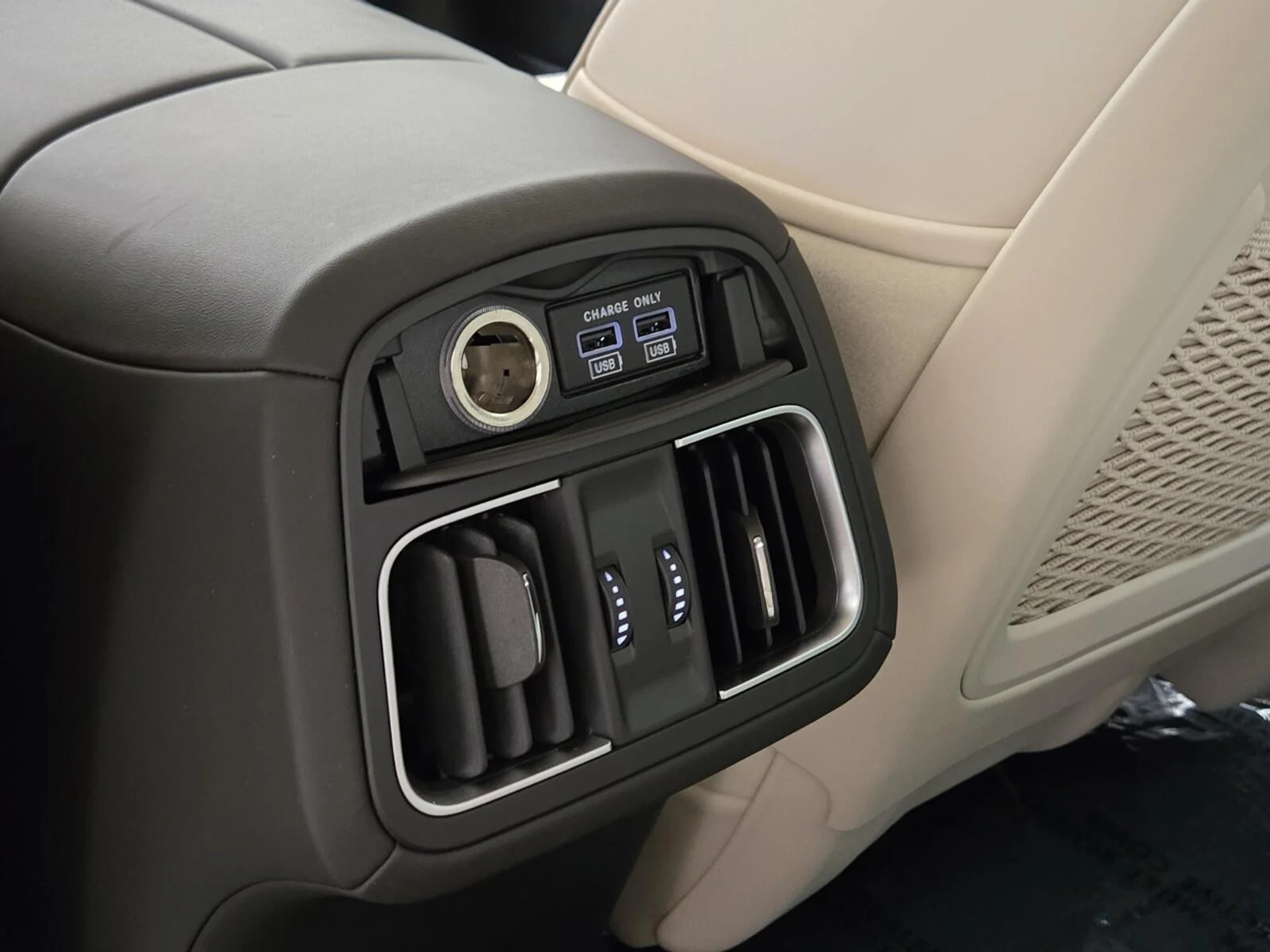 mph021_2422012245_Used_2023_Maserati_Levante_Modena_1791870035_1b6b5d2162
