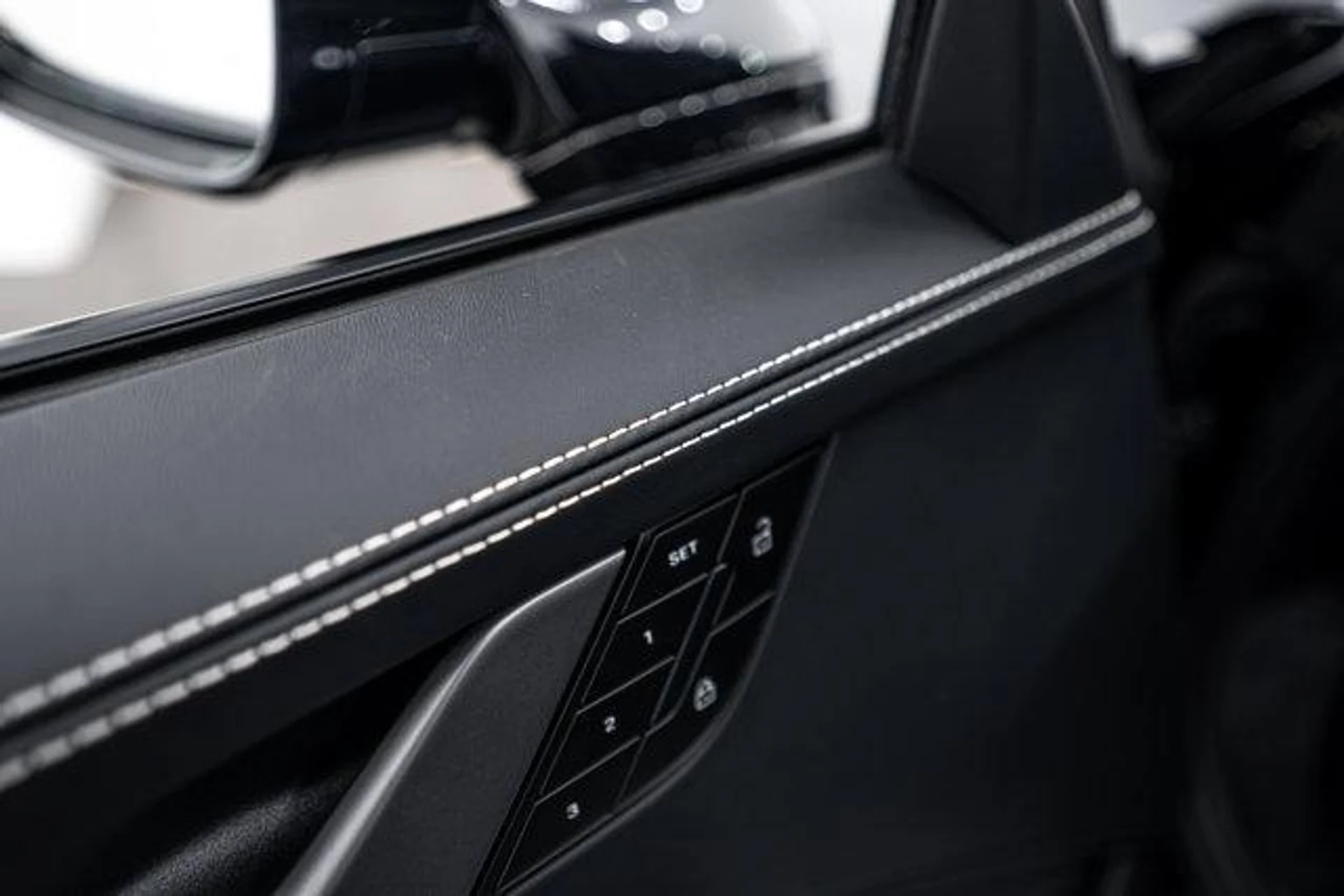 mph021_2423232590_q_I_0m1_St_TZOVX_1u_Yy_VL_0_Kkmd1_s_adcf783d39