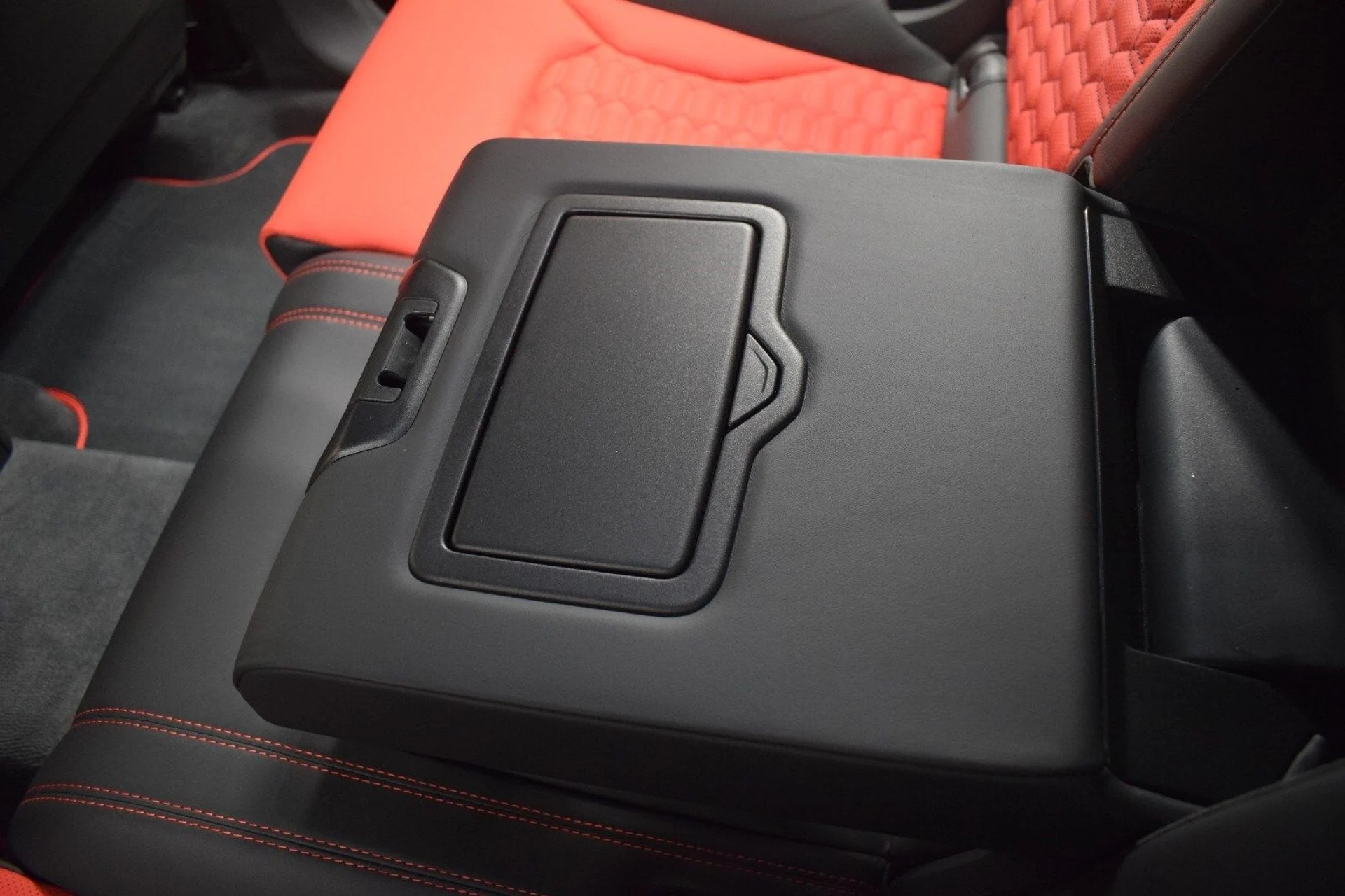 mph021_2426788498_7acdb8ac62eea0af0f9dcc8d89d7c122x_6b1ee96c11