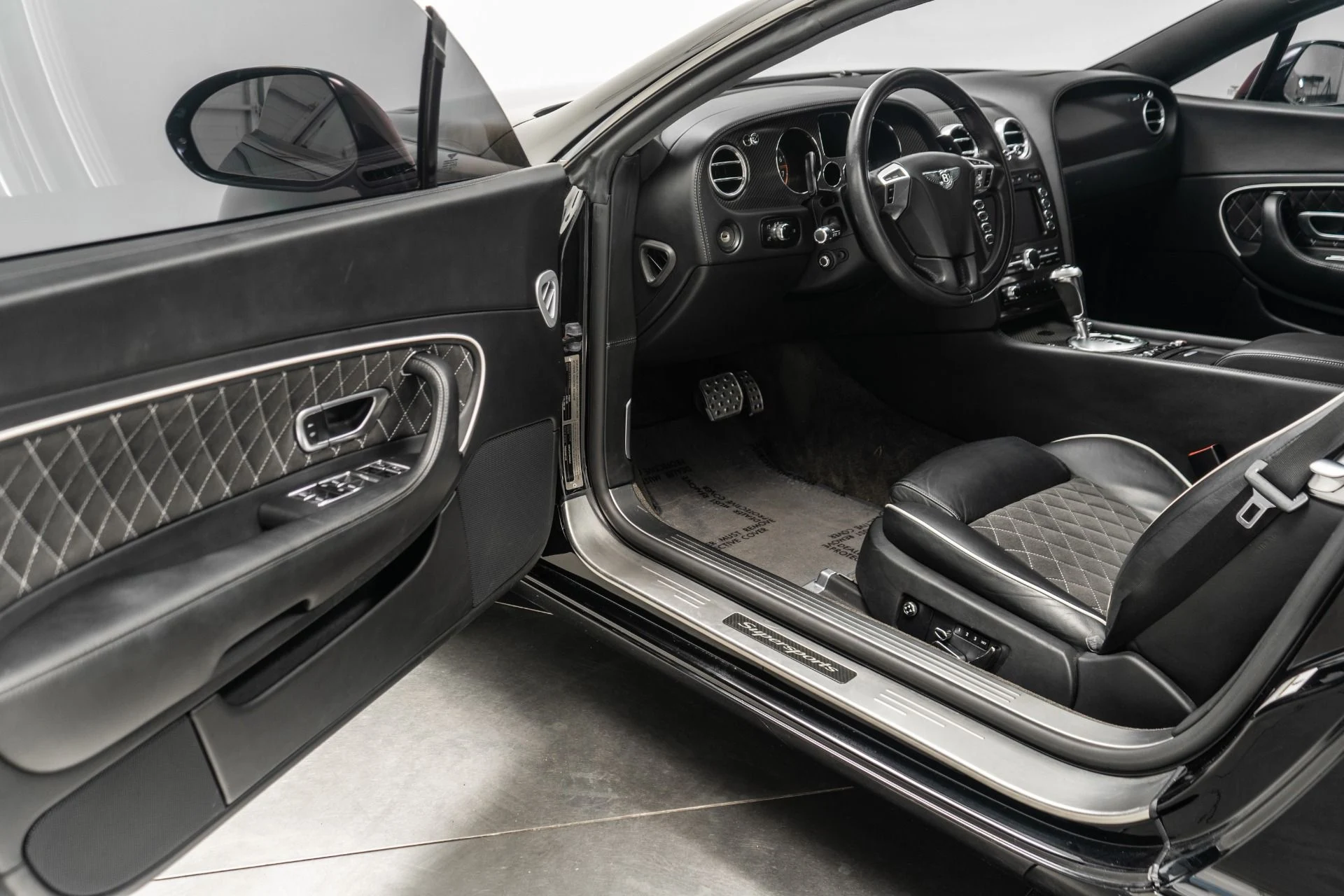 mph021_2429210316_Used_2011_Bentley_Continental_Supersports_1750785734_dd292993d6