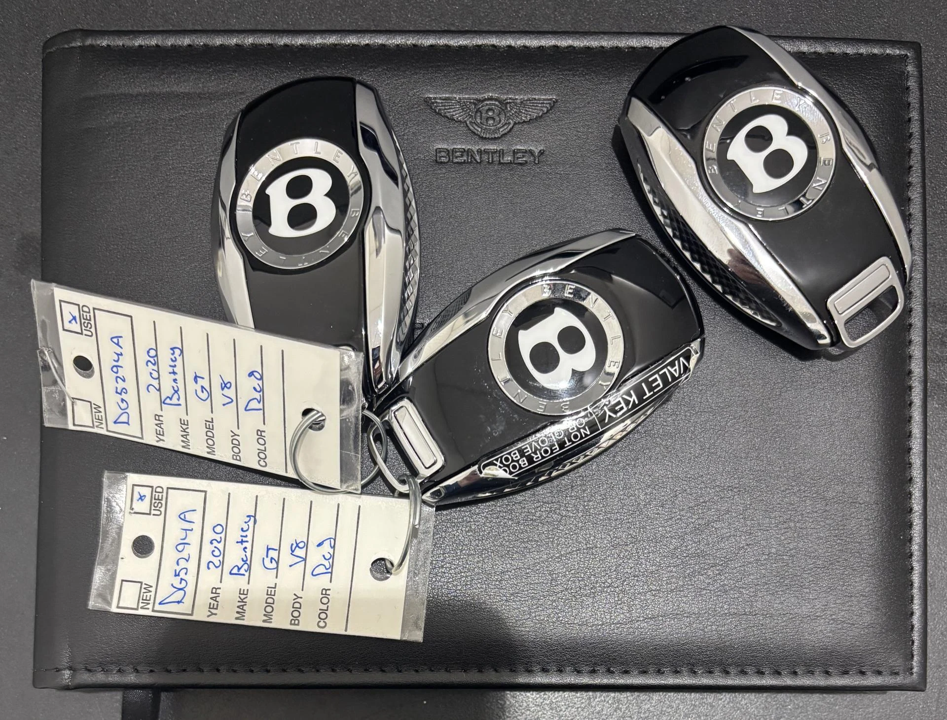 mph021_2437738050_Used_2020_Bentley_Continental_GT_V8_Coupe_Mulliner_1764407837_a0c86cf529