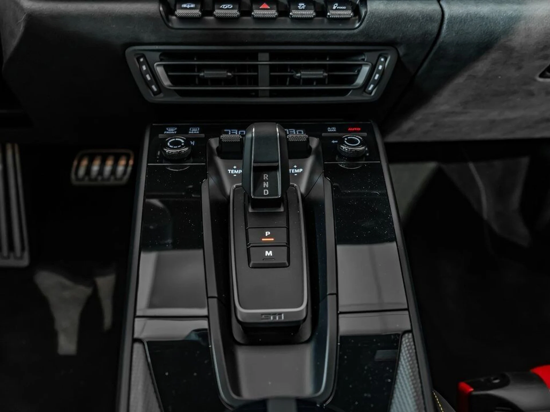 mph021_2440861388_11547db800a102003e454fe80f231489_0a5013b451