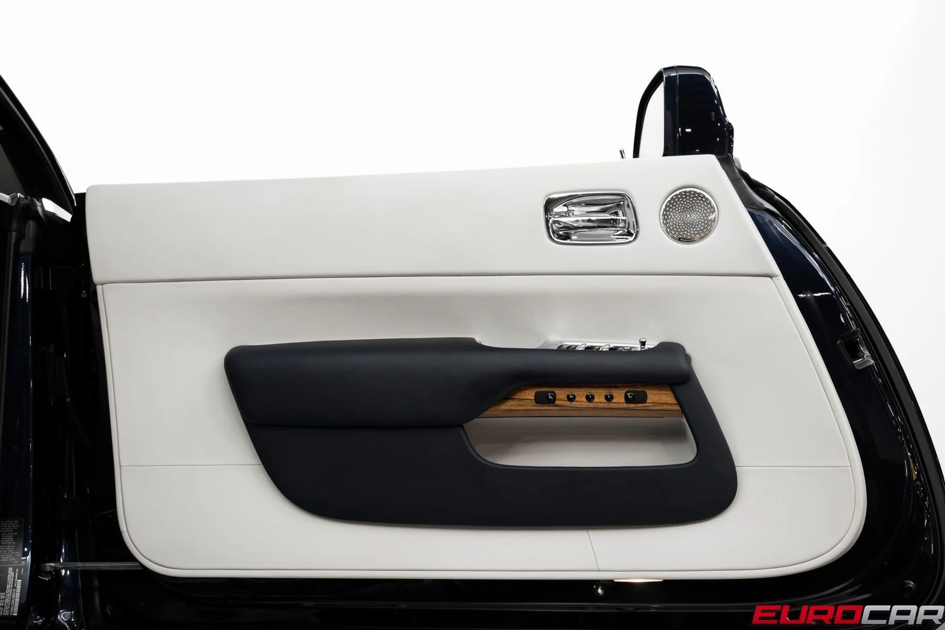 mph021_244224125_image_22_572f409dd8