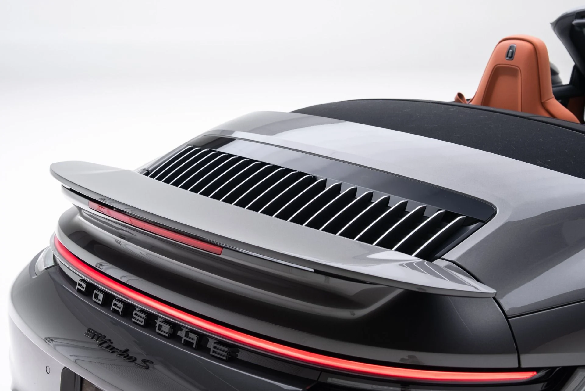 mph021_2443261975_Used_2024_Porsche_911_Turbo_S_1770940586_360ec52f59