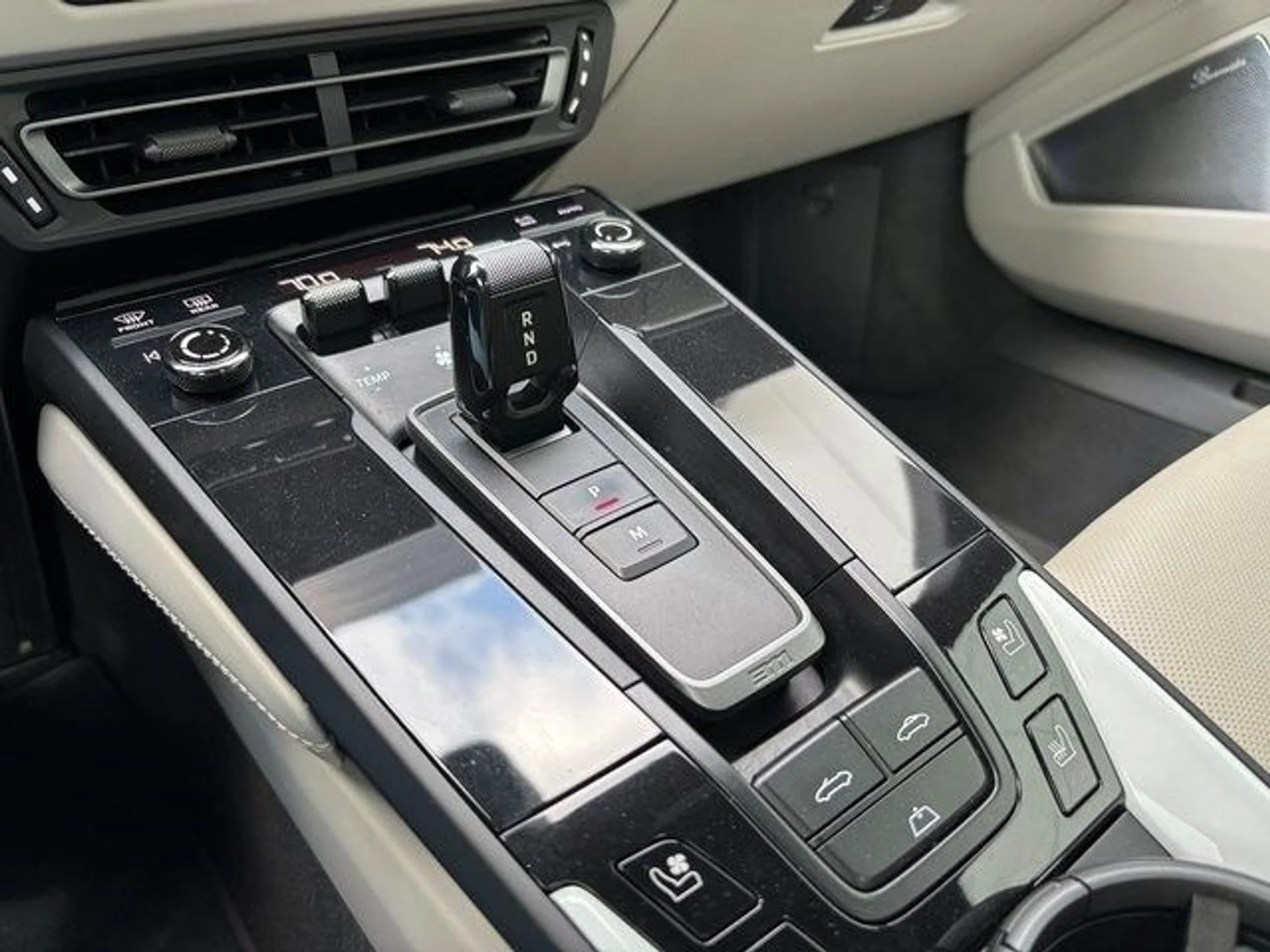 mph021_2447490526_34048d5972838f5713aceb77ddbe372cx_818c273222