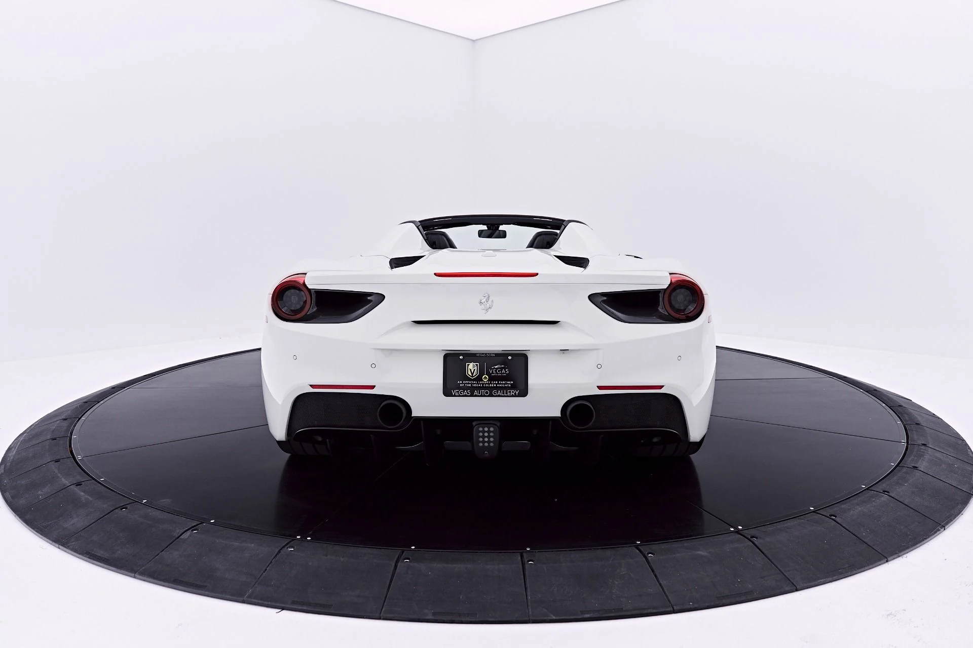 mph021_2448184178_Used_2019_Ferrari_488_Spider_Base_1782196624_c63ee6c0b1