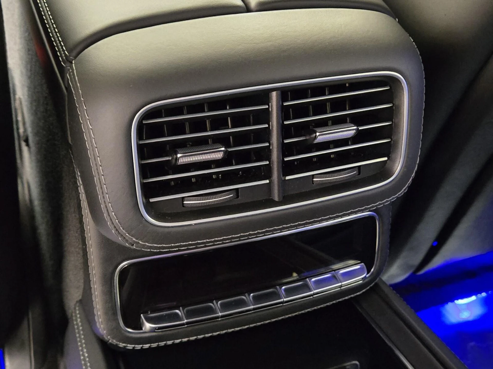 mph021_2456695252_Used_2021_Mercedes_Benz_GLS_Maybach_GLS_600_1773381707_7c5bf9771f