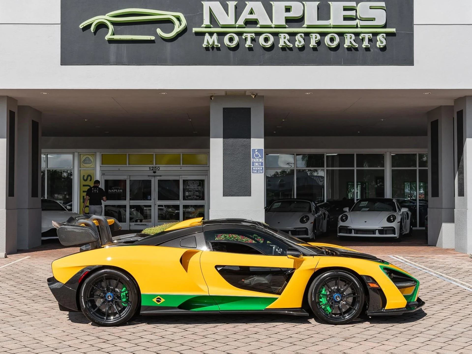 mph021_2458982942_Used_2019_Mc_Laren_Senna_1757779940_58ae36372a