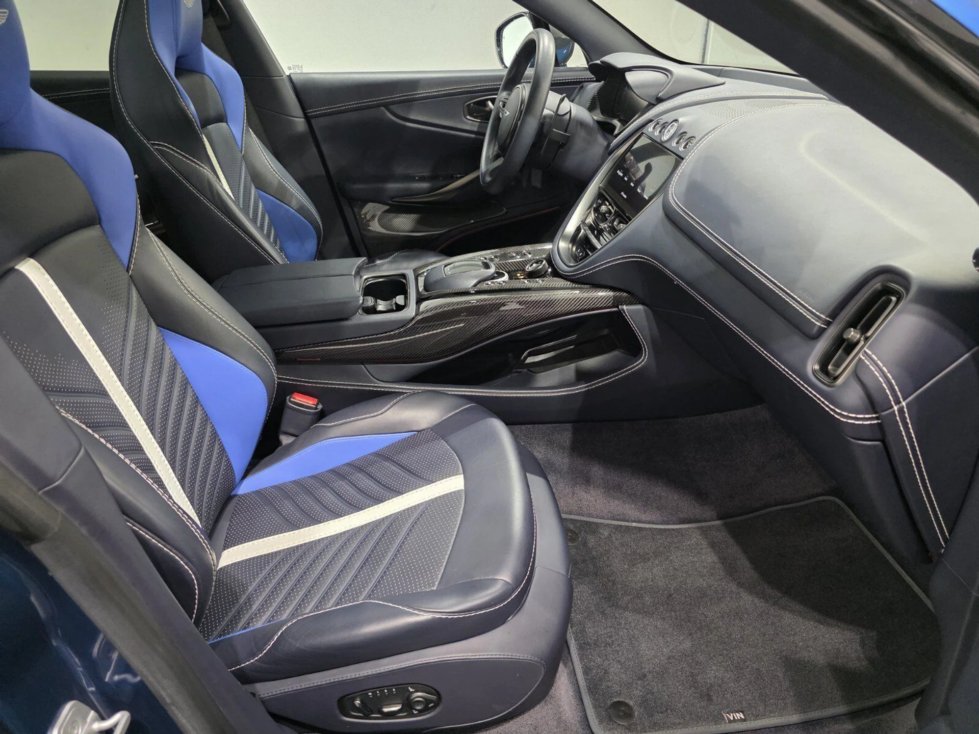 mph021_2460545194_430ea40e4e490bfc4c2c9e297534fea6_51de541f20