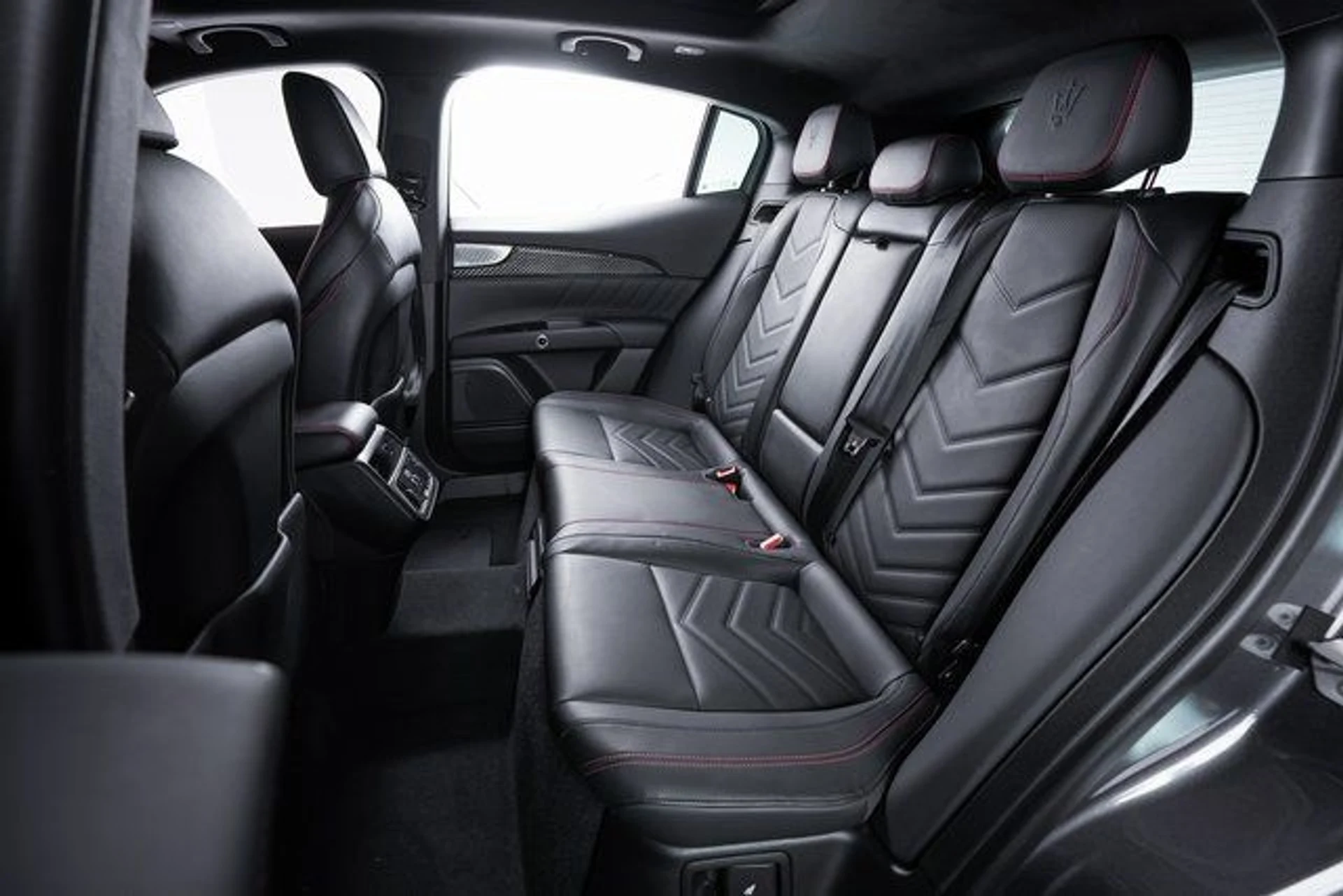 mph021_2463819227_357346b08a24495c187297317fc09828x_c7b9cccfa9