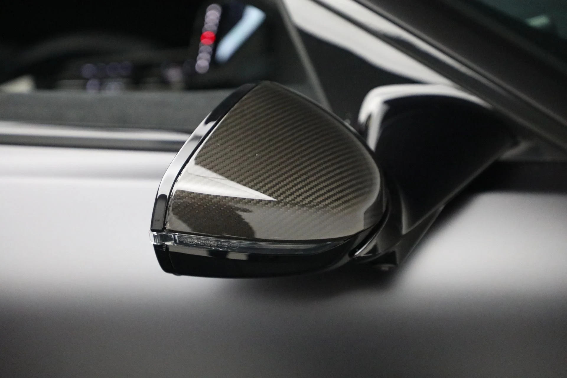 mph021_246635639_Used_2025_Aston_Martin_Vanquish_a3648c1576