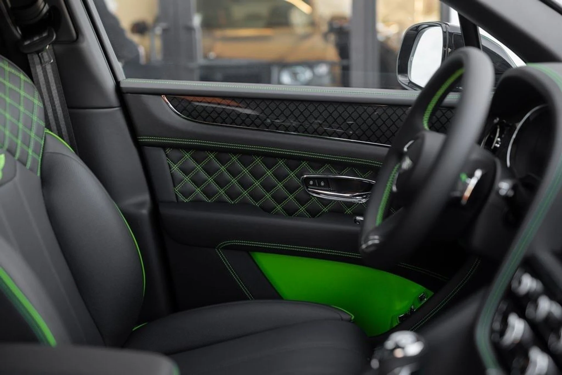 mph021_2466970008_38c1638081922c4ba77a0778fd80141fx_d4857603b6