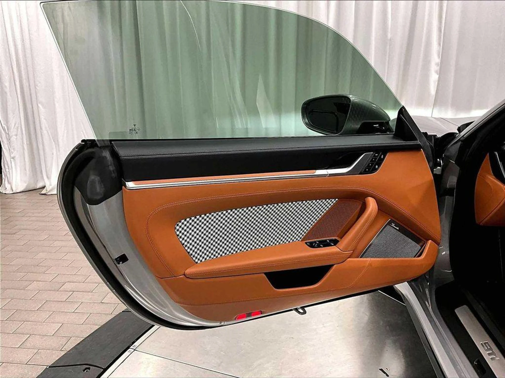 mph021_2471371673_1ji_U_bg_F5_W_Jdw_Tj1_TY_Mpq0_L_Pr_GU_3b1ec420cf