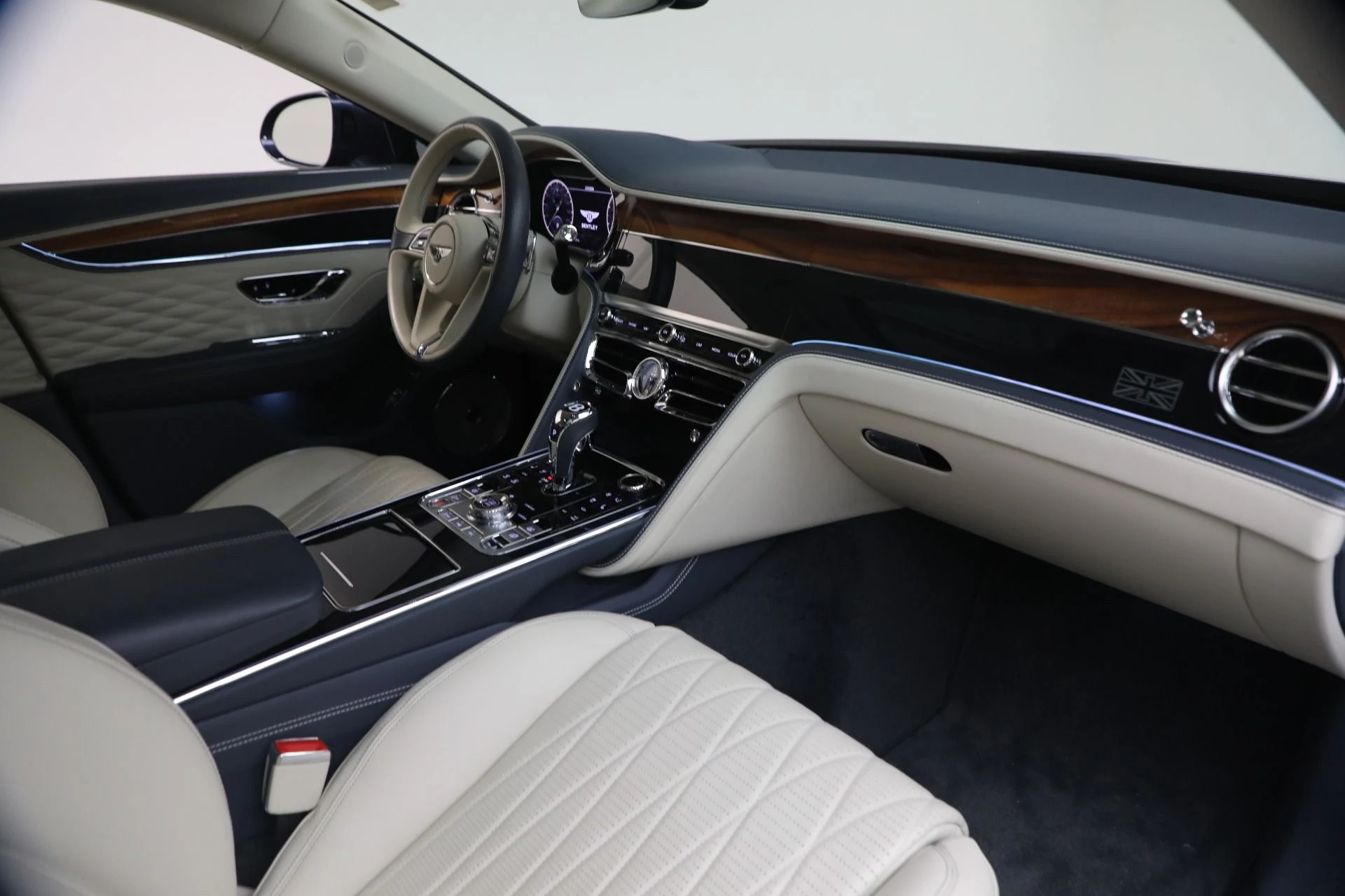 mph021_2480302066_Used_2020_Bentley_Flying_Spur_W12_1770077960_7bafa5cdfa