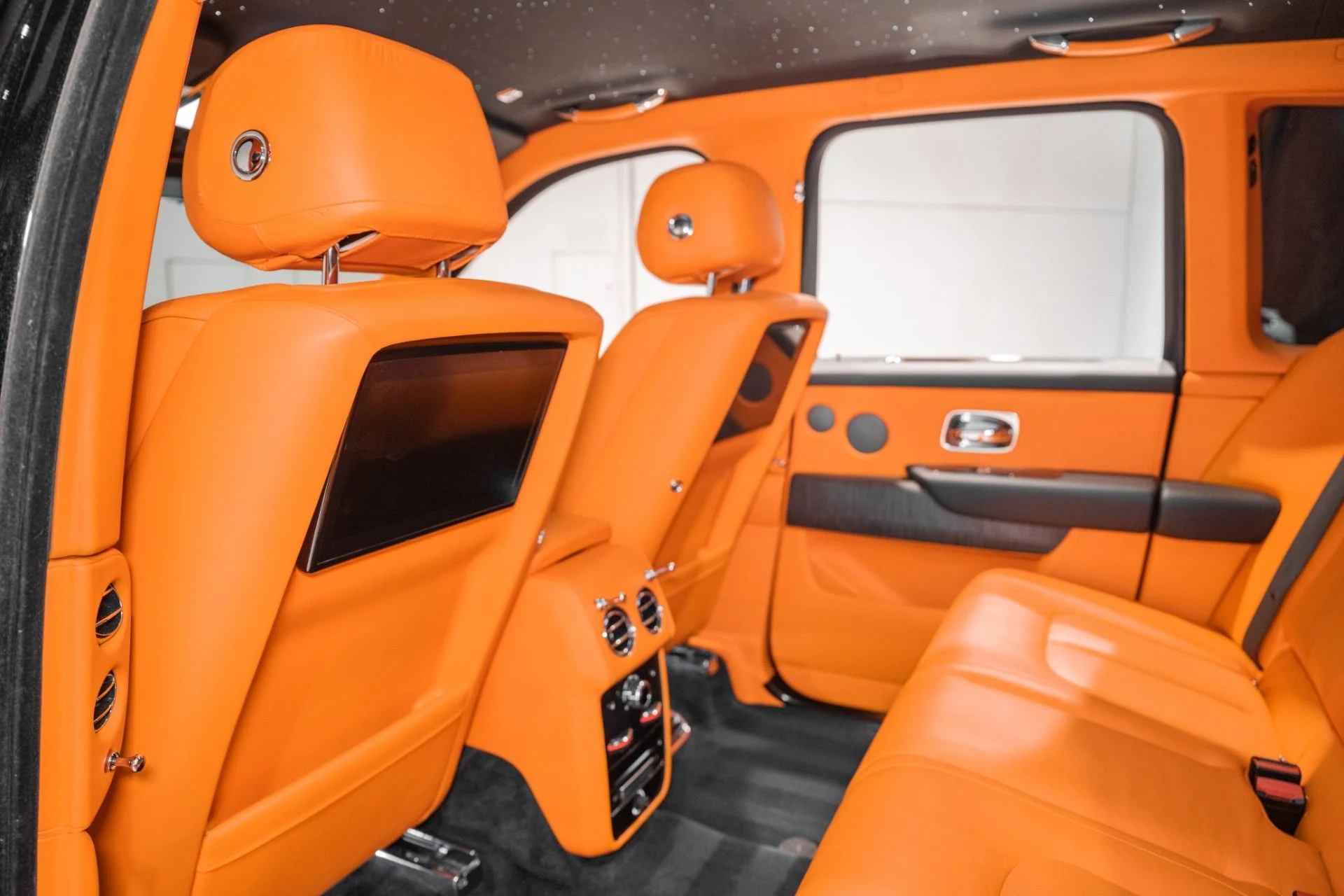 mph021_2480332468_Used_2020_Rolls_Royce_Cullinan_1773159754_814a57a775