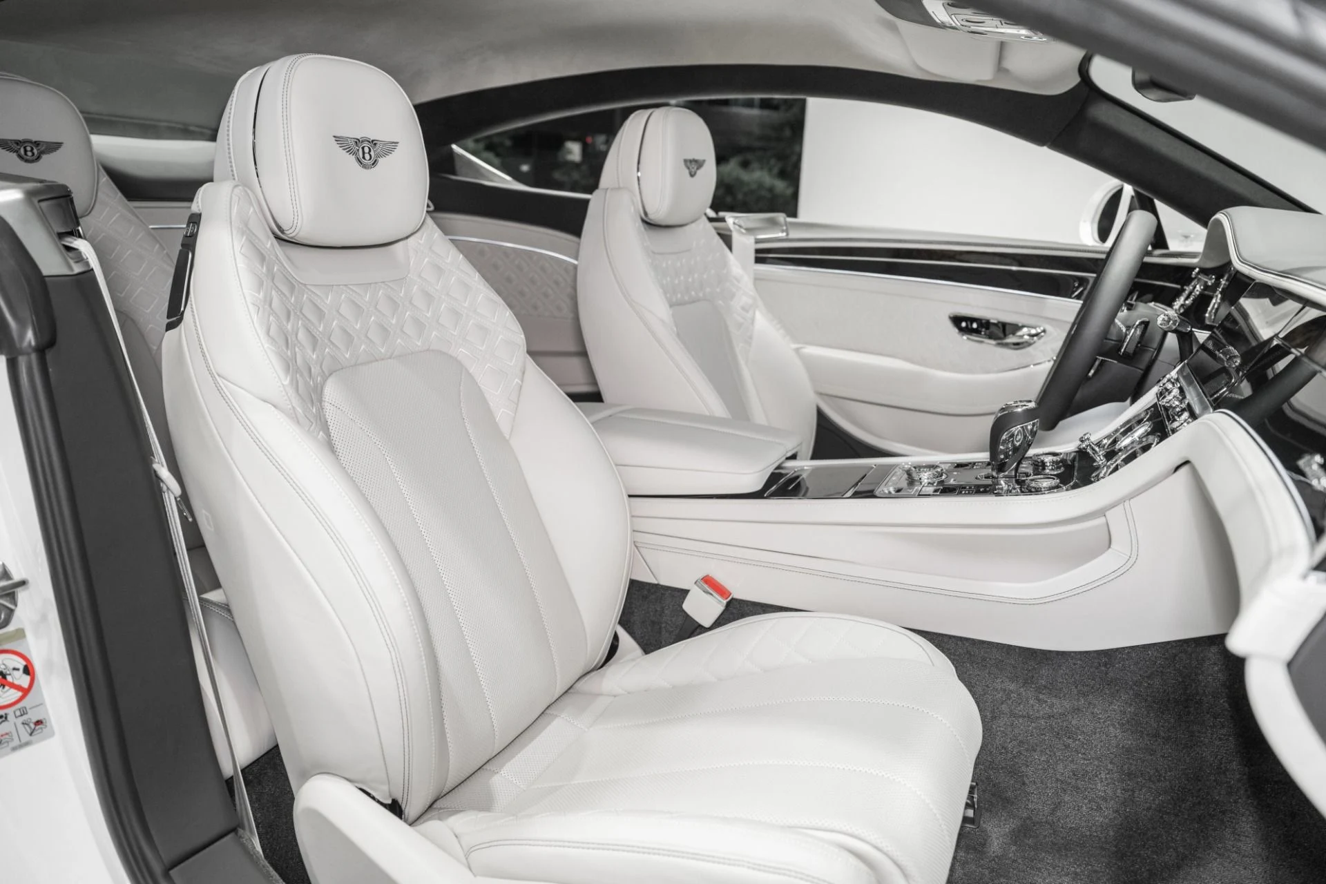 mph021_2491727346_Used_2023_Bentley_Continental_1781623732_3a65353418