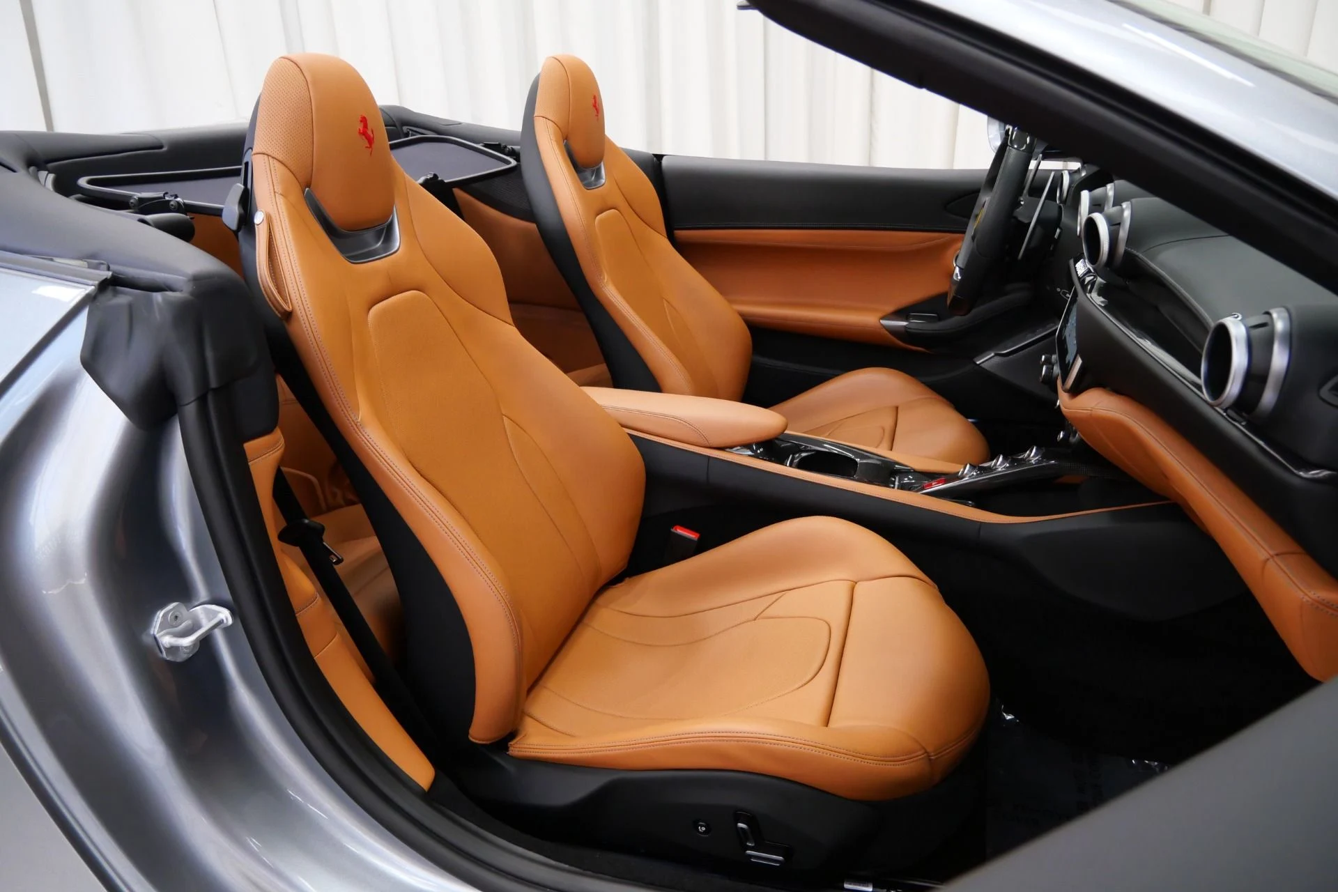 mph021_2501774200_Used_2022_Ferrari_Portofino_M_1754510991_e8728c6ef6