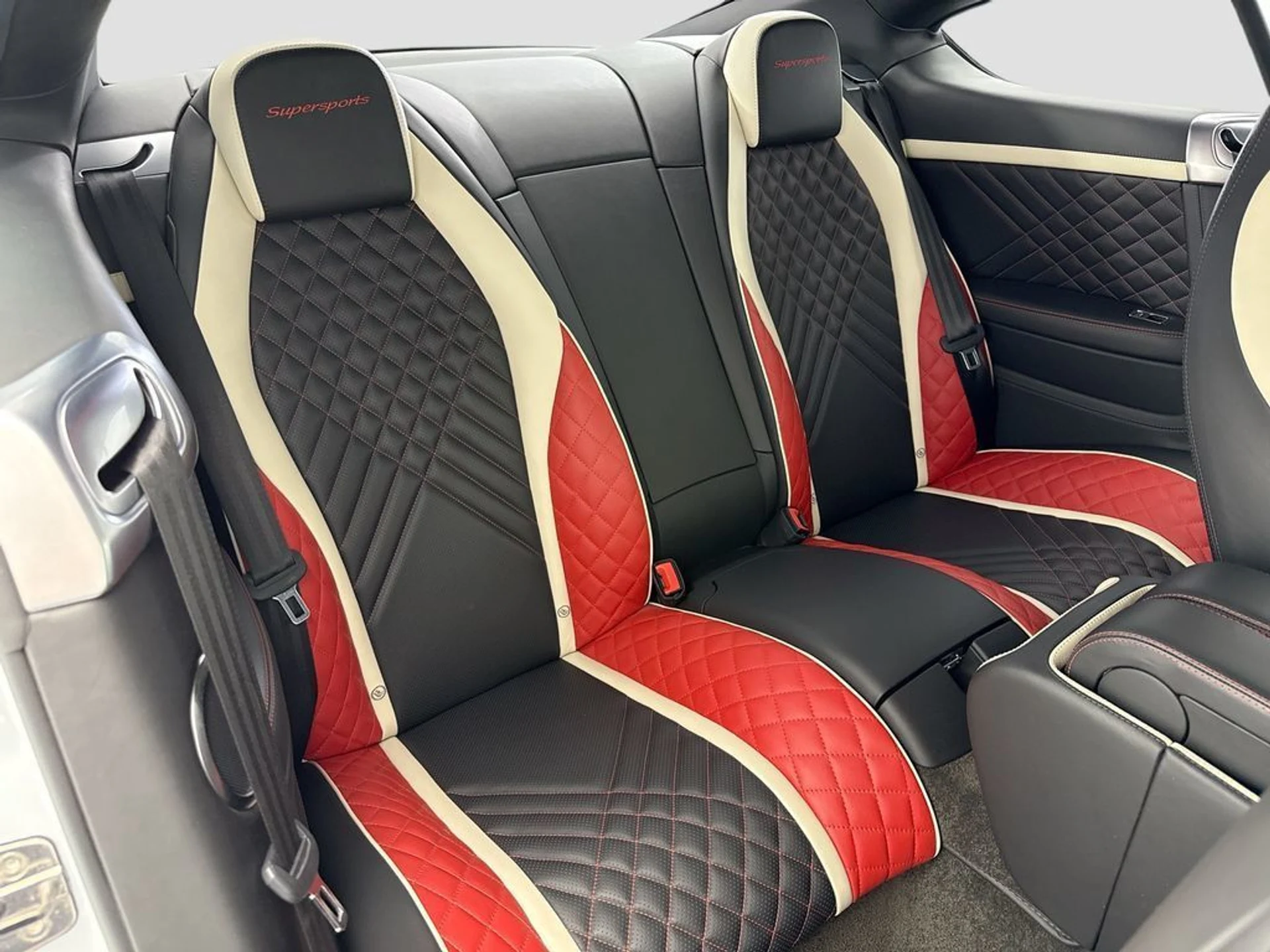 mph021_250218928_used_2017_bentley_continental_gtsupersportscoupe_8119_22999710_22_1024_c50061b322