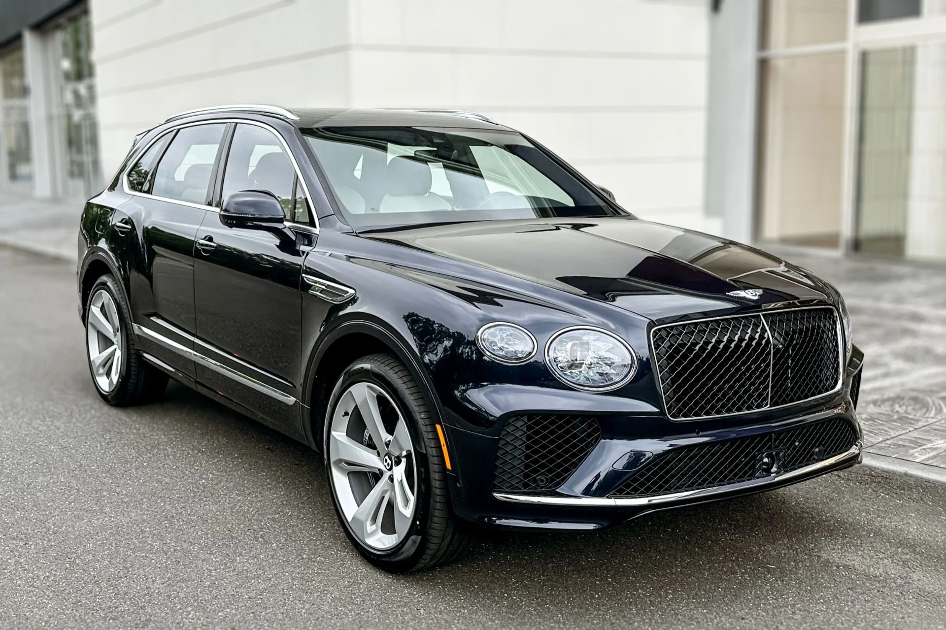 mph021_2518533534_New_2026_Bentley_Bentayga_V8_1784720165_059ac62571