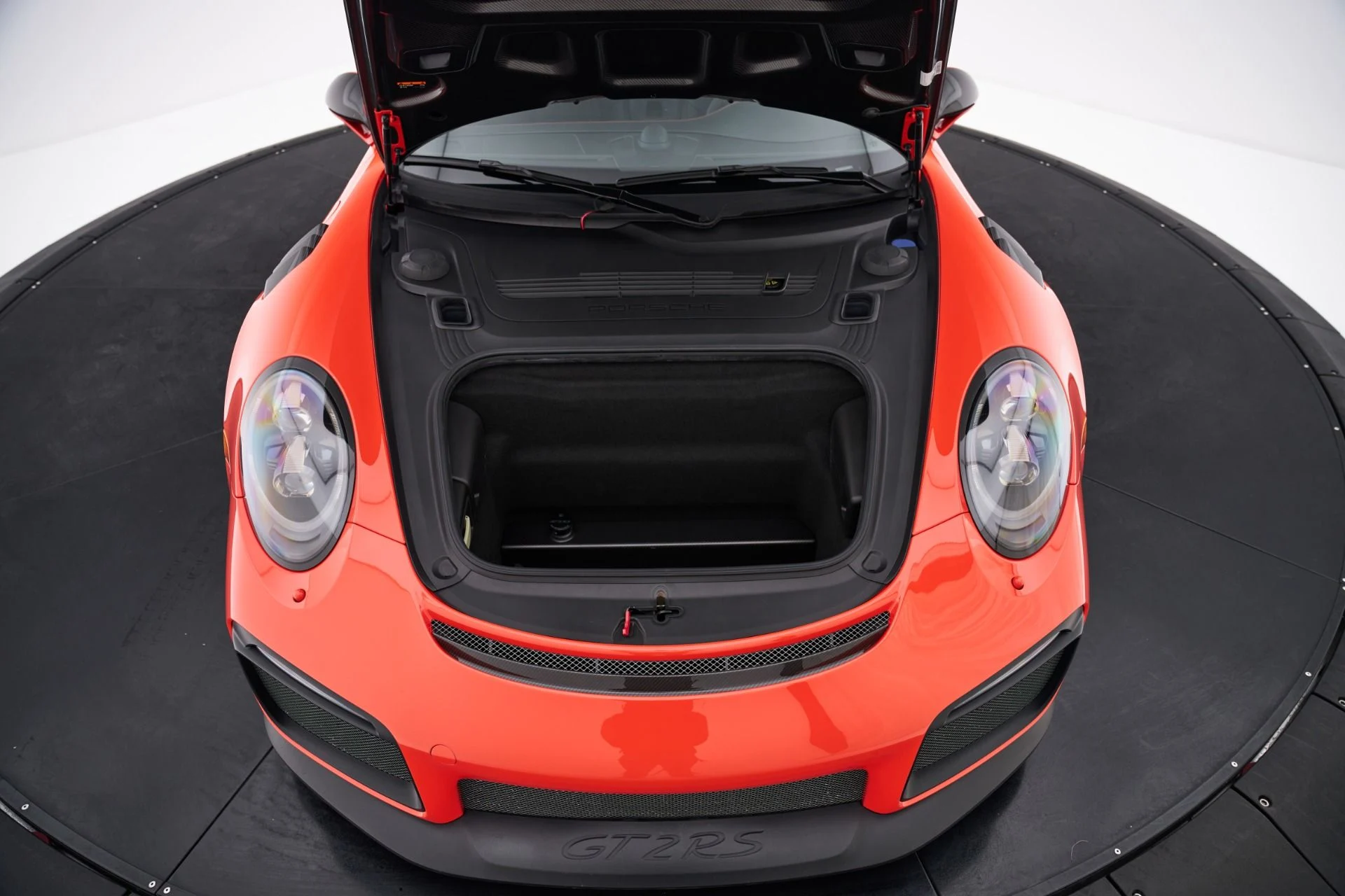 mph021_2519333332_Used_2018_Porsche_911_GT_2_RS_1792687106_04a36851d3