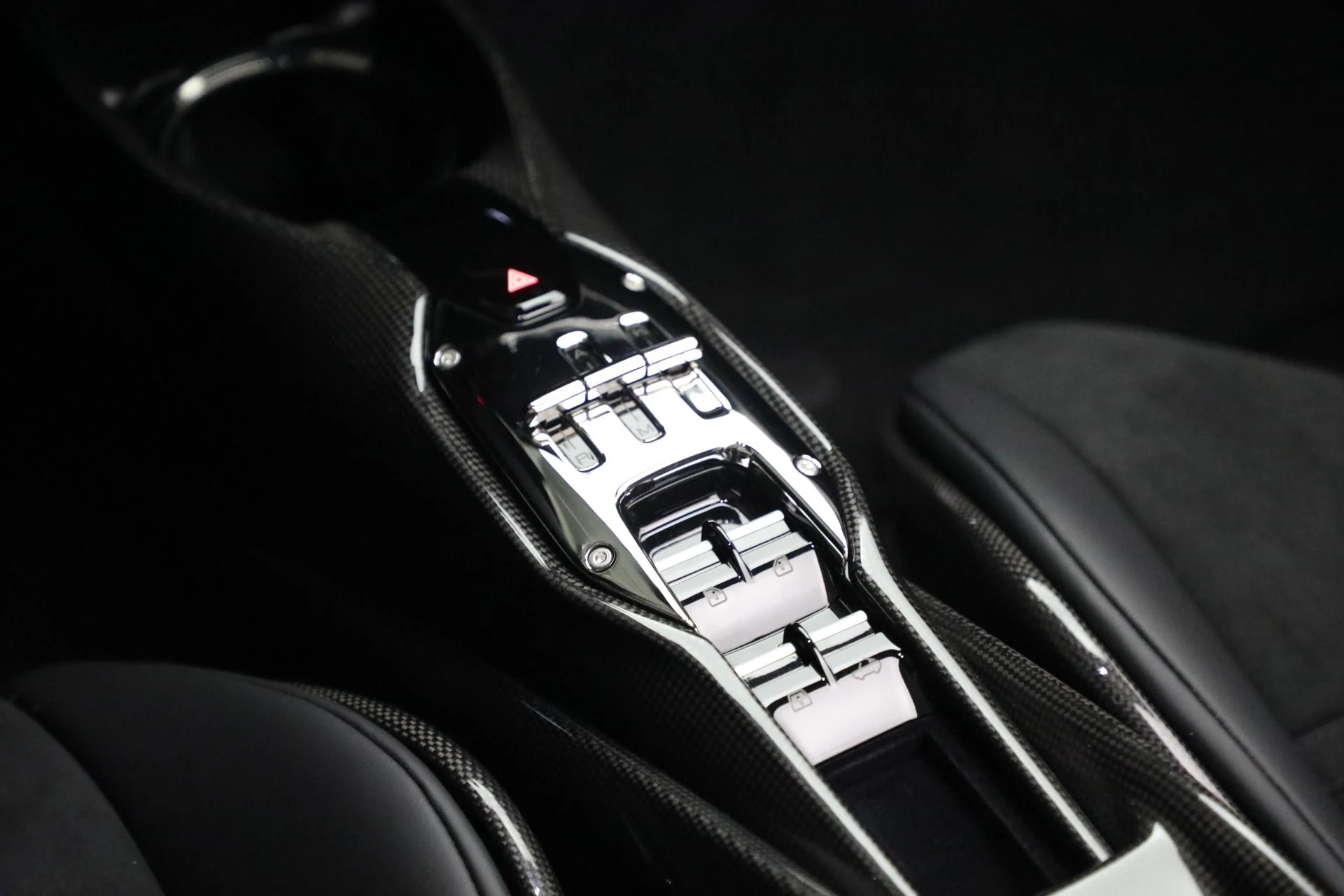 mph021_2533941770_Used_2023_Ferrari_SF_90_Spider_bbbc3f016e