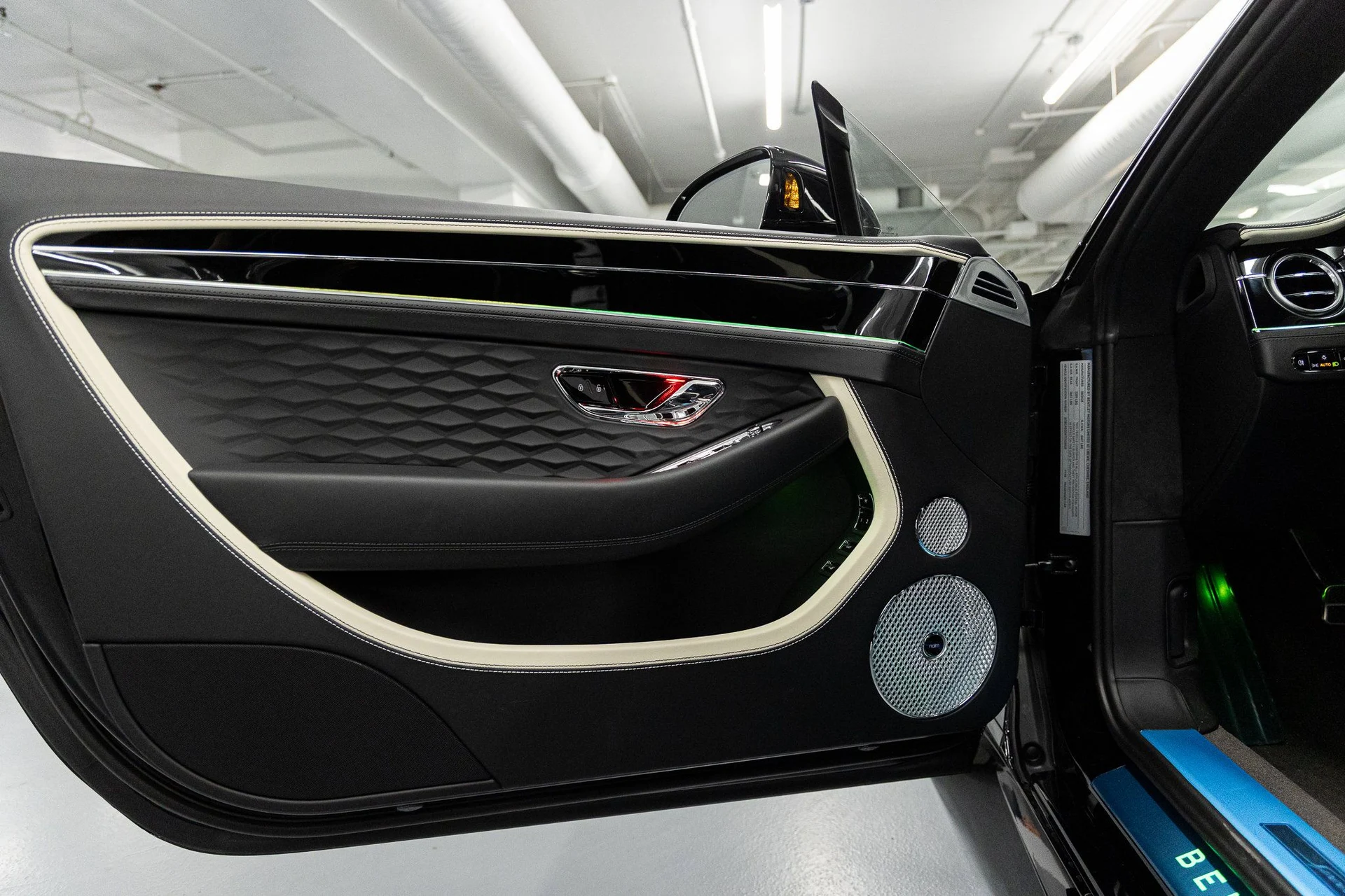 mph021_2536621019_ef6f455cf3ba0ee187cf63b5eba2110ex_08398979ae