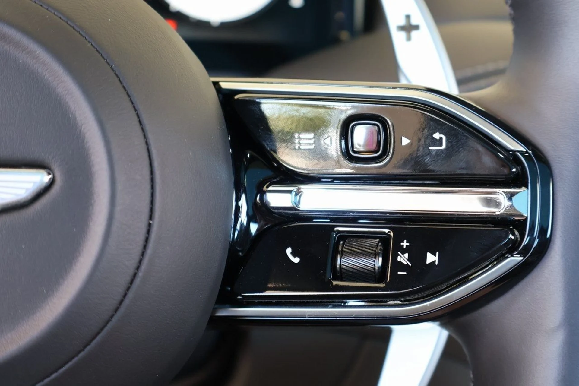 mph021_2537217856_22_b10804073d