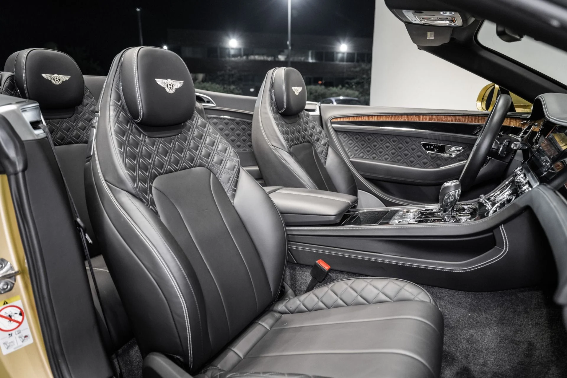 mph021_2537614911_Used_2022_Bentley_Continental_GTC_1776402665_2449ea256a