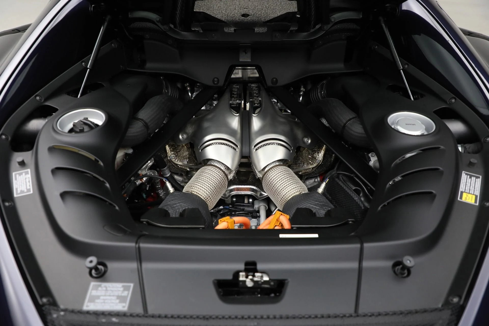 mph021_2541328023_Used_2025_Ferrari_296_GTB_1763152583_34b3e93b9b