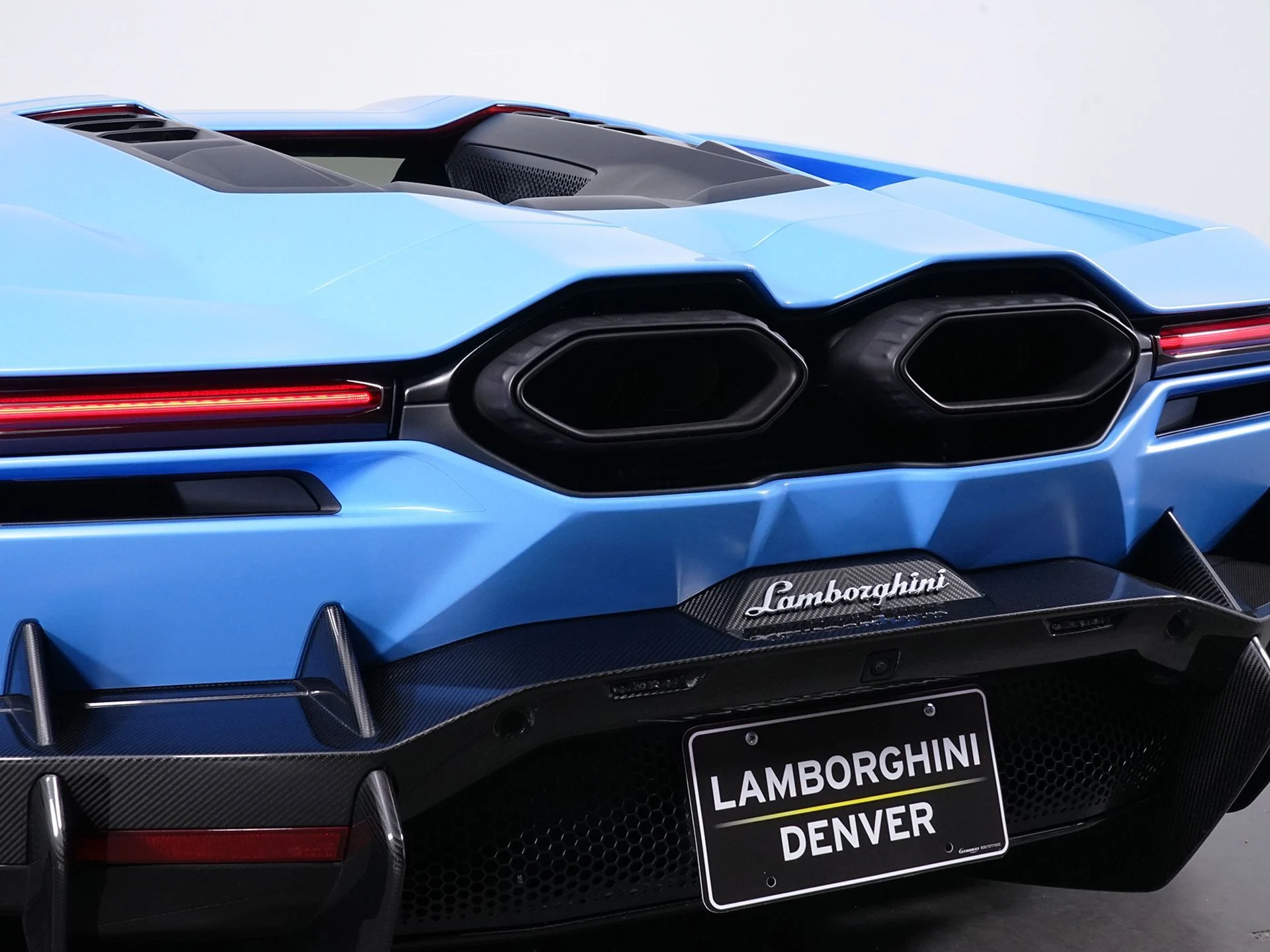 mph021_2541869823_e27e904387eb974d648580a2f2738e6ax_1d7123bff7