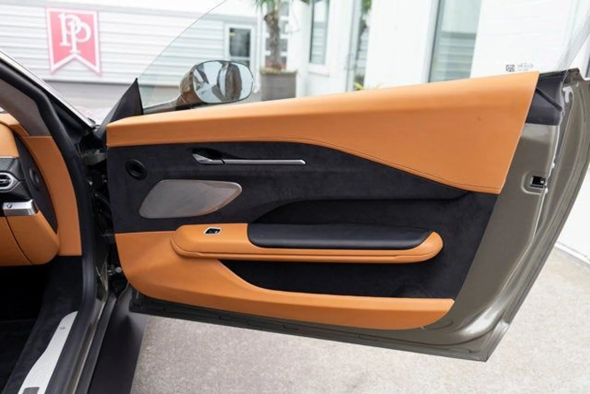 mph021_2546111732_22_125cfab1ad