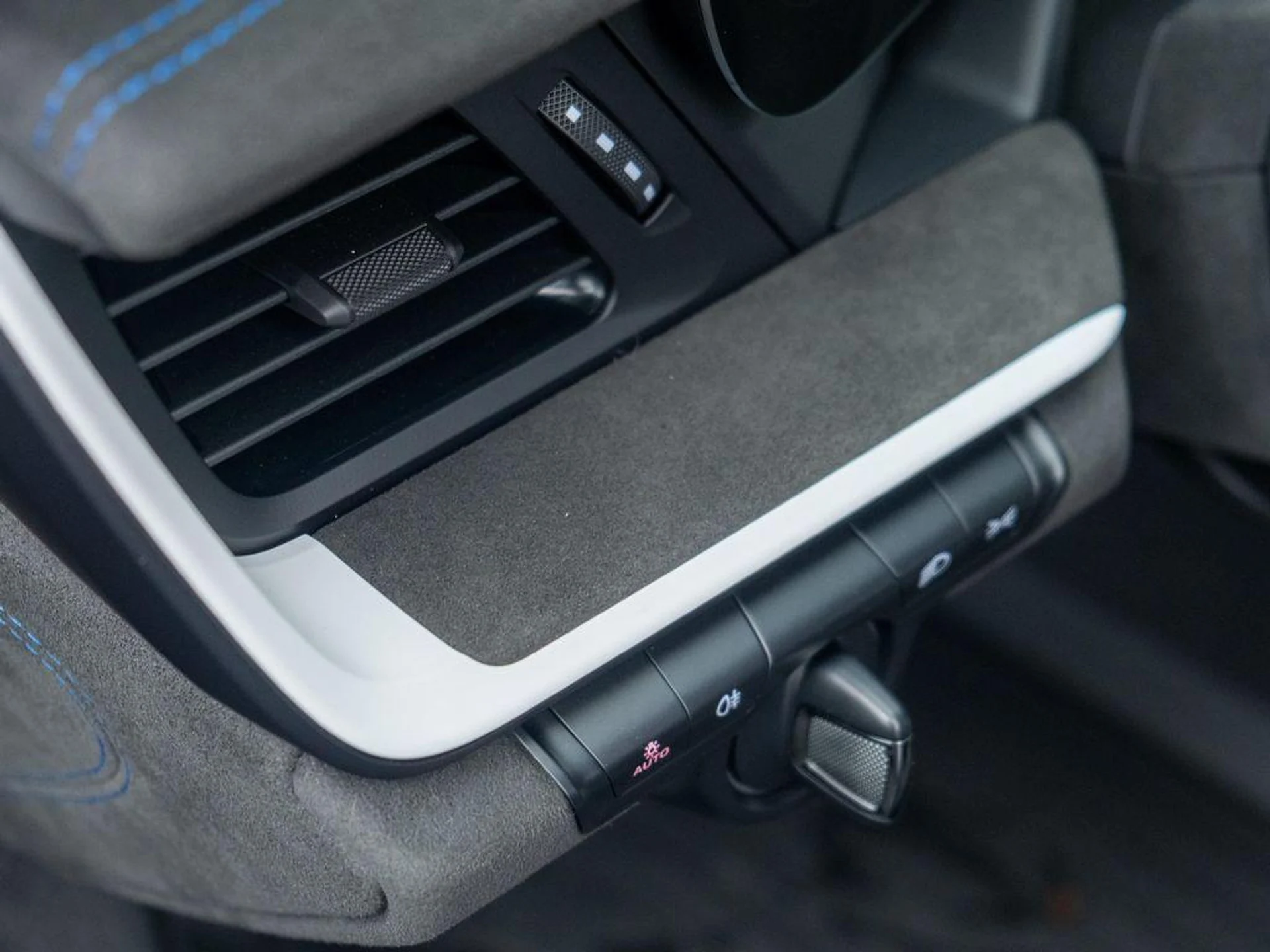 mph021_255104976_59b_Md_Io_Khl_G_Ib_IT_Ibs_J6_Pjc7_Y8_A_9e336d46fb