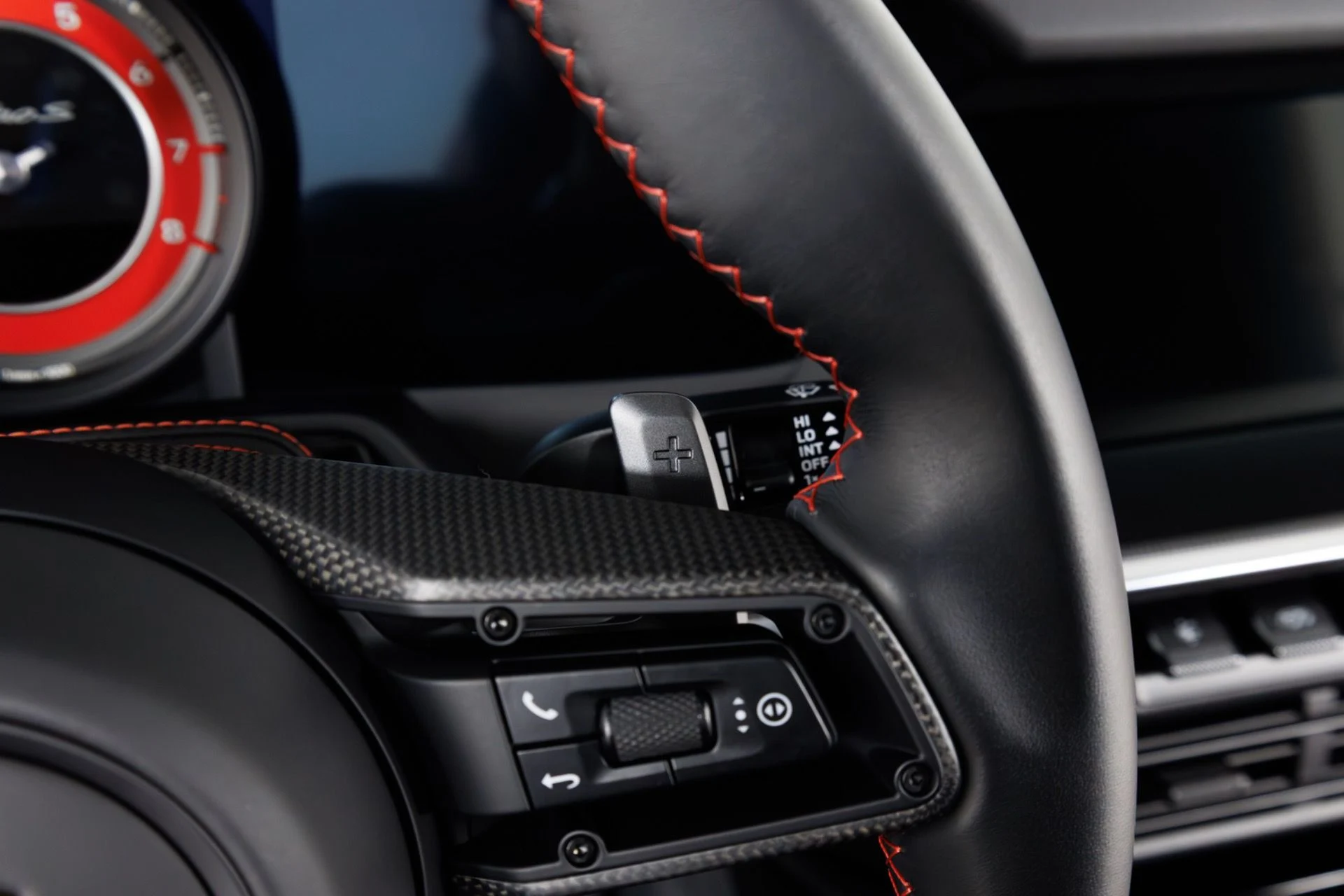 mph021_2558087338_Used_2021_Porsche_911_Turbo_S_1776203916_9c1c8bb5e3