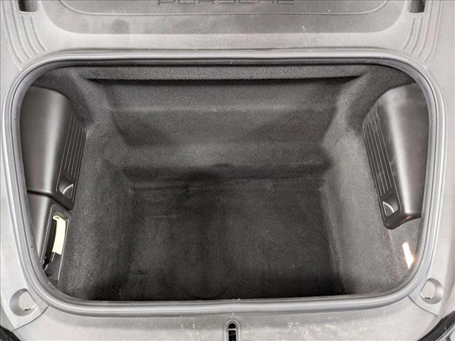 mph021_255883784_Y5nc_PT_1_Ry_QQ_E5_T3_Cxt1x0_B2_M_2a220e2292