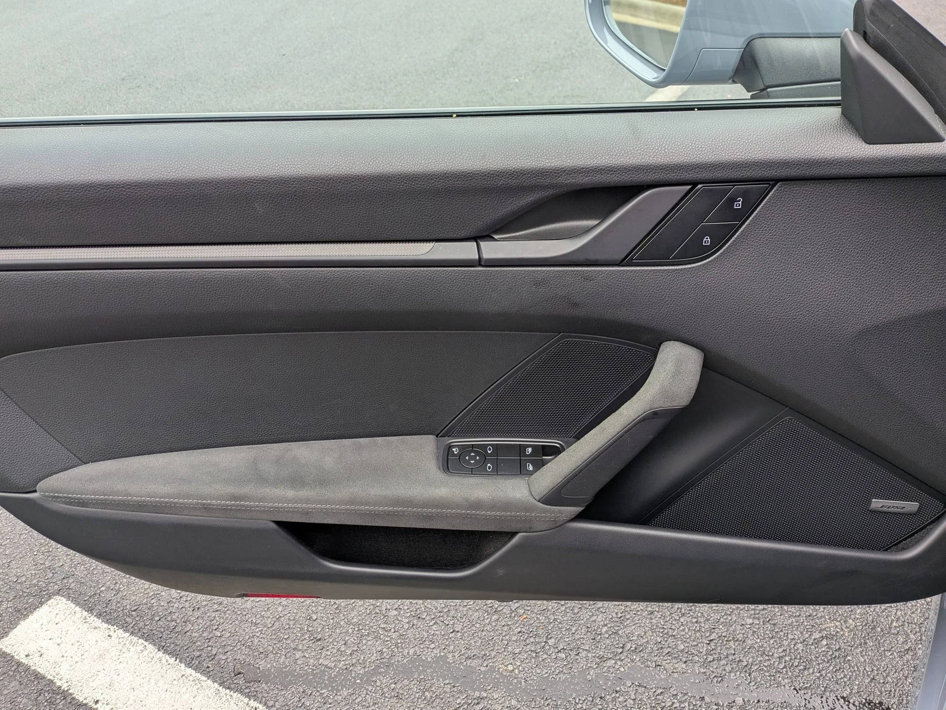 mph021_256085249_066bb433a1d20b1dfe29ea9bd3d89fe1x_fadb082a7f