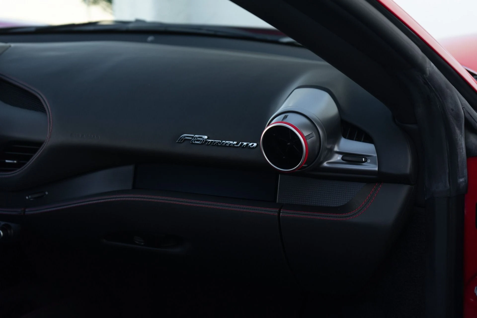 mph021_2560900338_Used_2022_Ferrari_F8_Tributo_1773444100_225f38f665