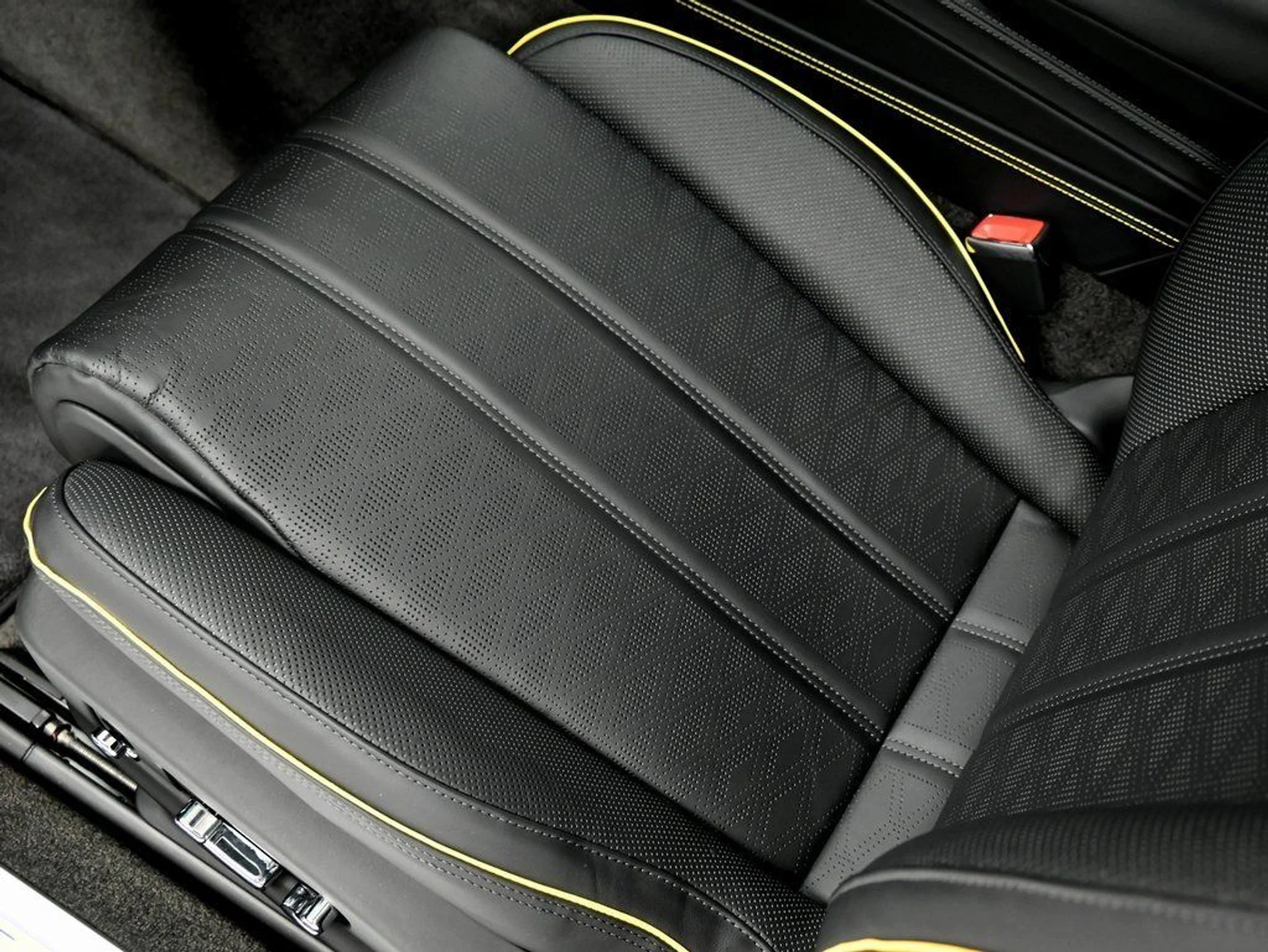 mph021_2562198499_eda1d1f1a9cb2fb905eb46c910837e9d_7bf5fce61d