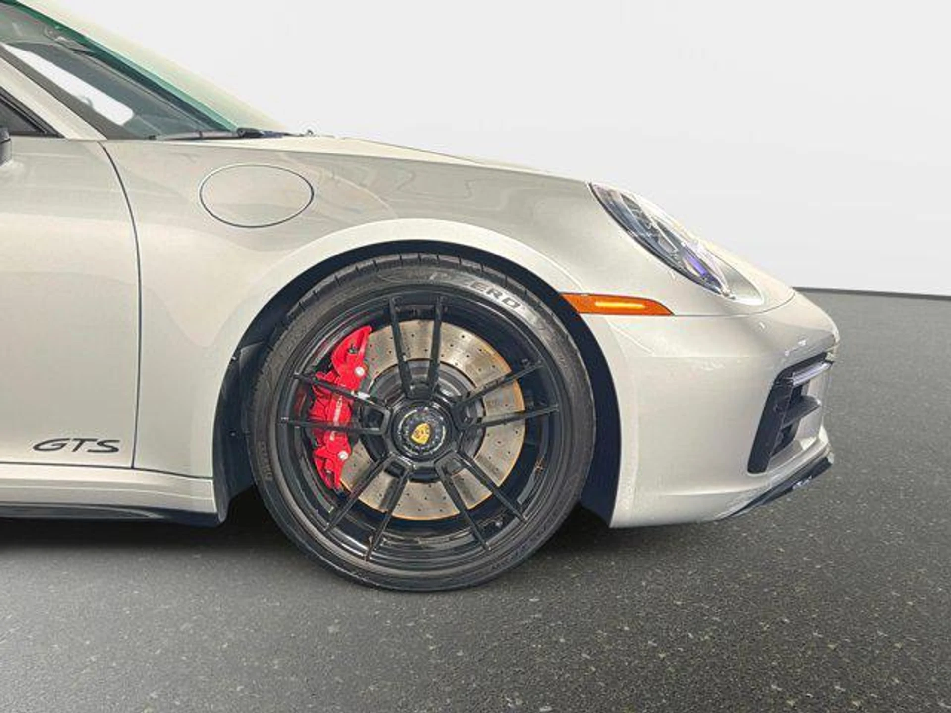 mph021_2565323861_zx_Uiq_B_Fd_AO_Lu_Hnr_AS_k43_FU_Ei_A_78919a6791