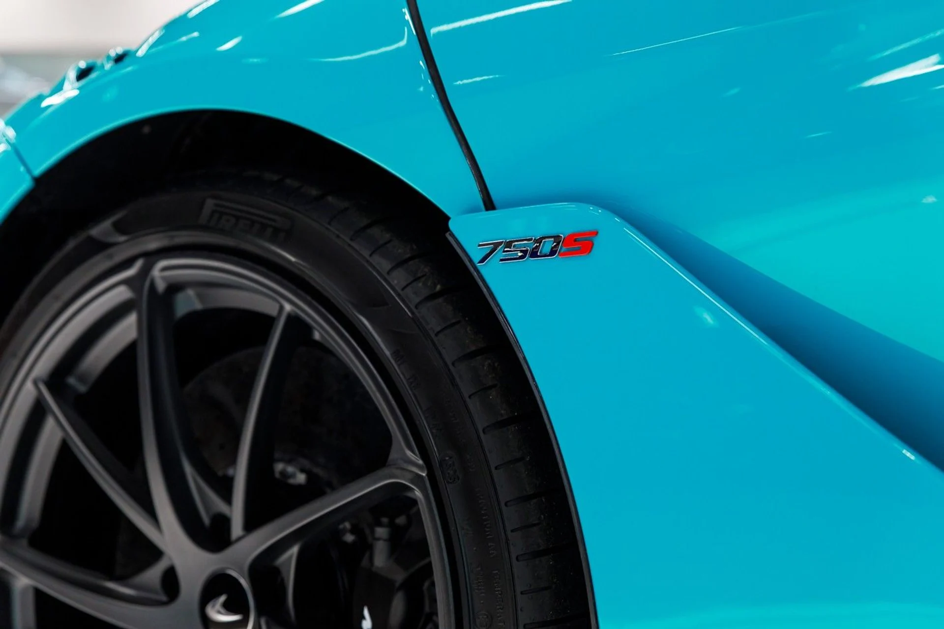 mph021_2577092421_605_p22_l_b2dee28d05