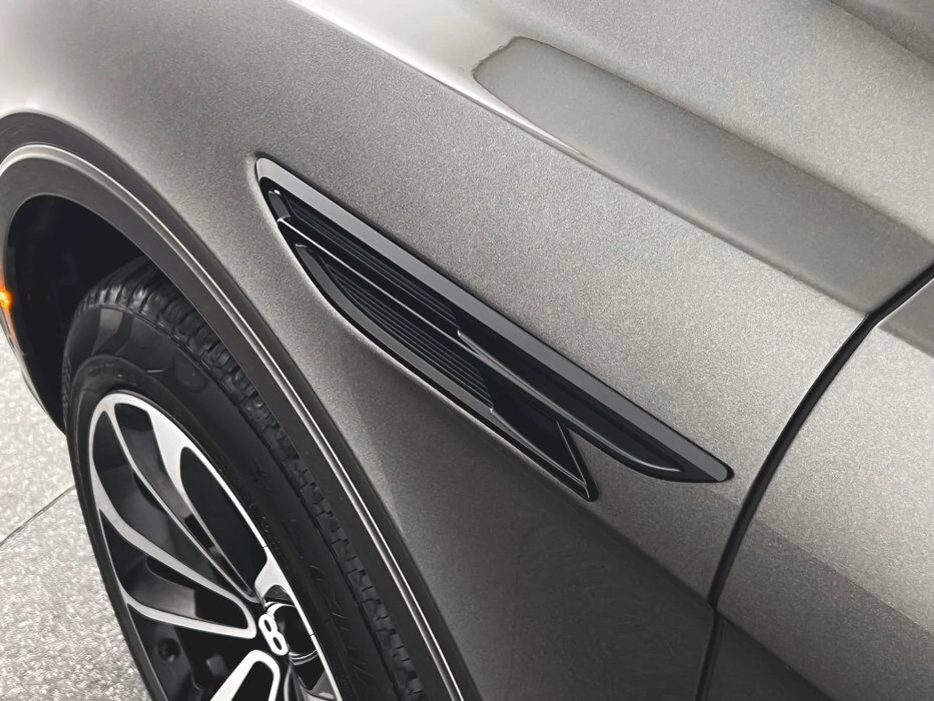 mph021_2577496650_a78ae5f4e8121f58f017b25d7d752a2cx_d3d8f9eed6