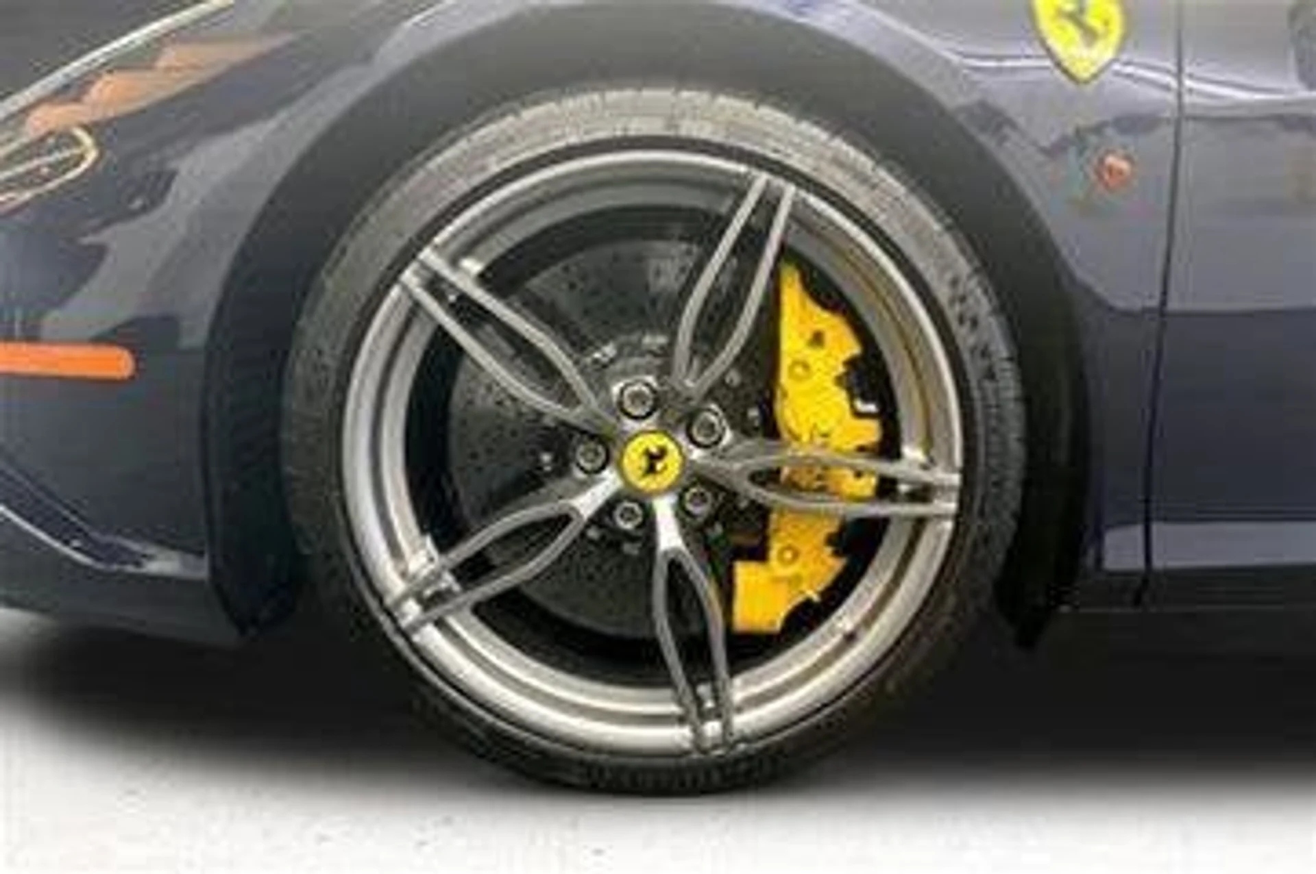 mph021_257776777_5ebbefe7fb204388b9a621dbb6a3fba1_bdab91e225