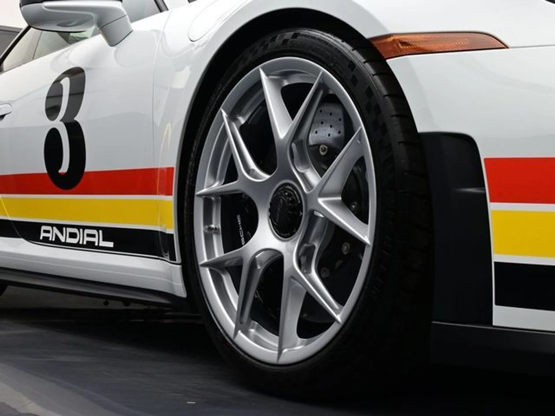 mph021_2577874636_c2e5e746f68b24a49ae8ab9e153fa1bax_414ec6a655
