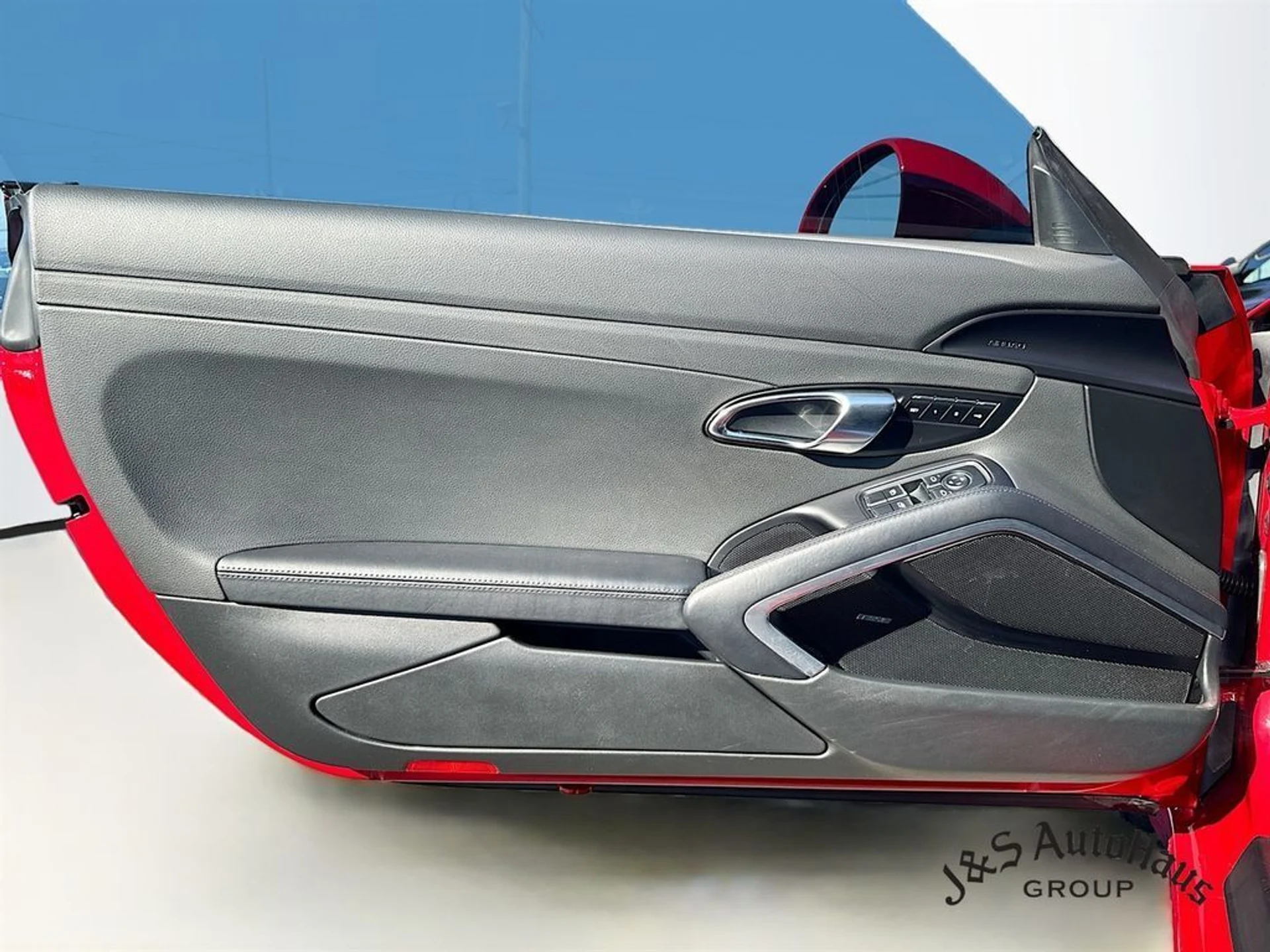 mph021_2578986099_grivurbc2jil45la9f4xnr8692px_1e9d12726c