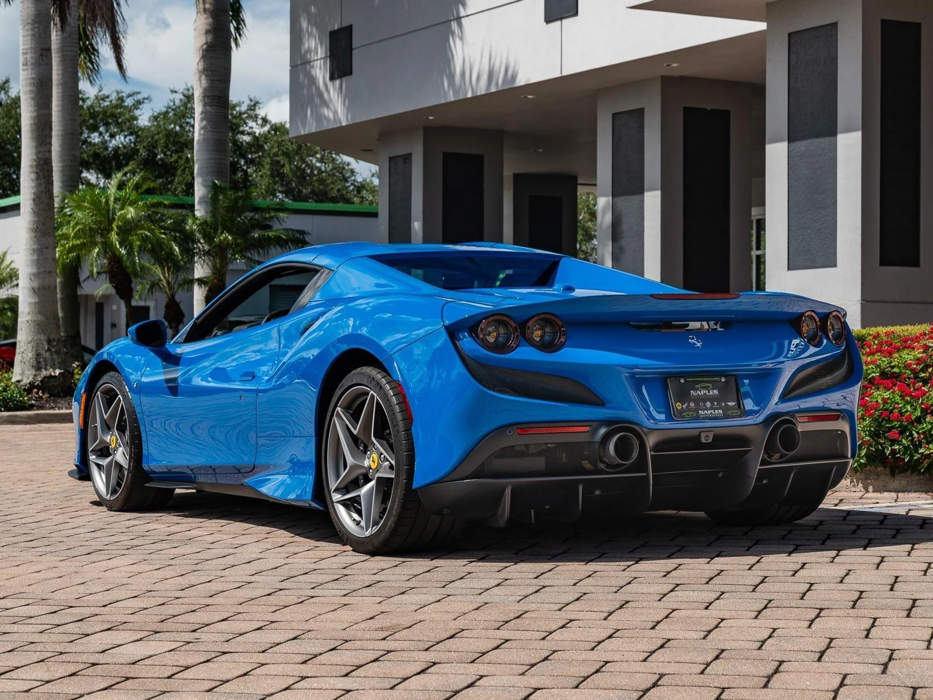 mph021_2592332027_Used_2021_Ferrari_F8_Spider_1773864563_a91d9685be