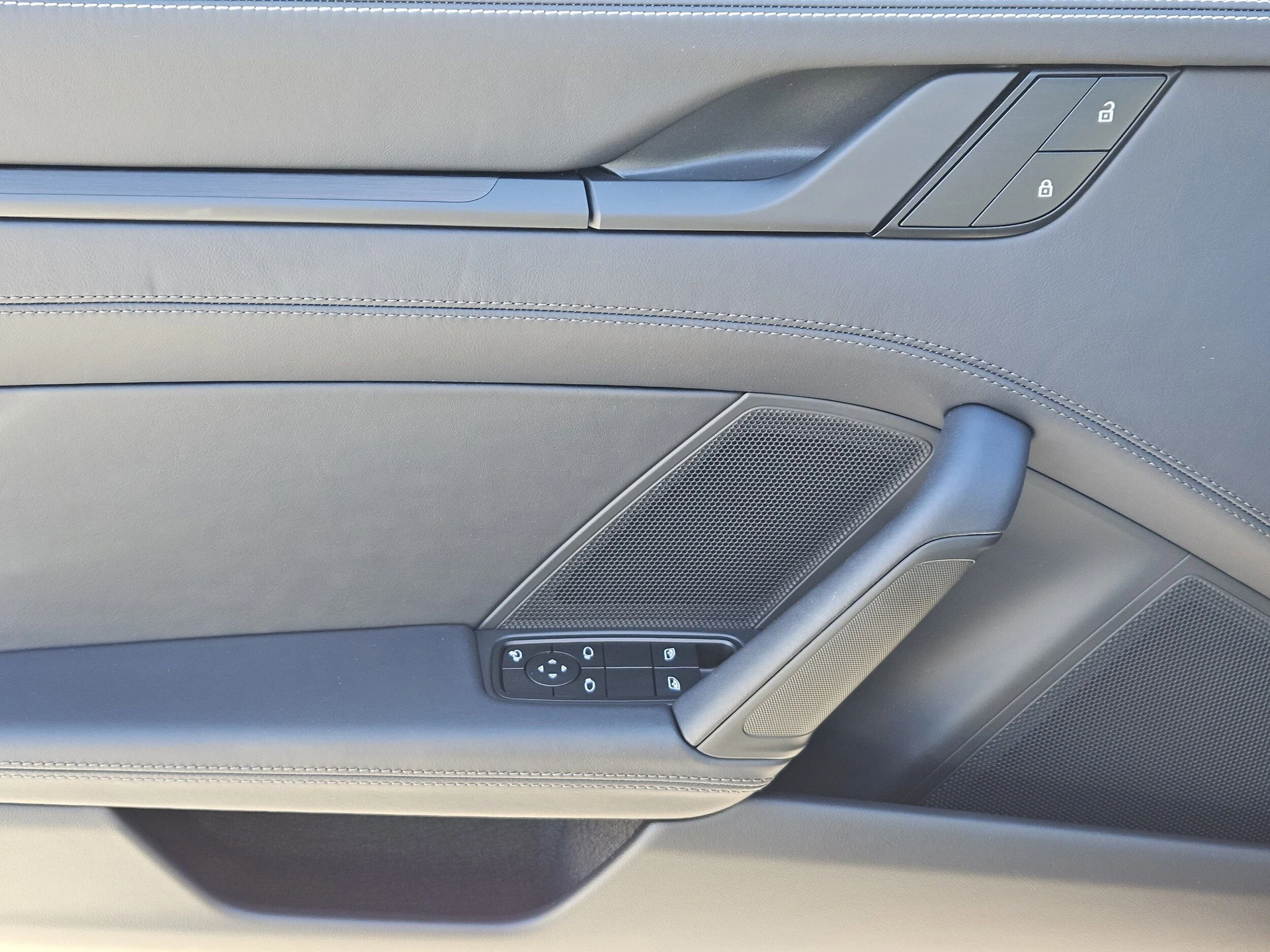 mph021_259377052_71e00acfa14e2a78e1511a55cf244cd3x_6f00367d9c