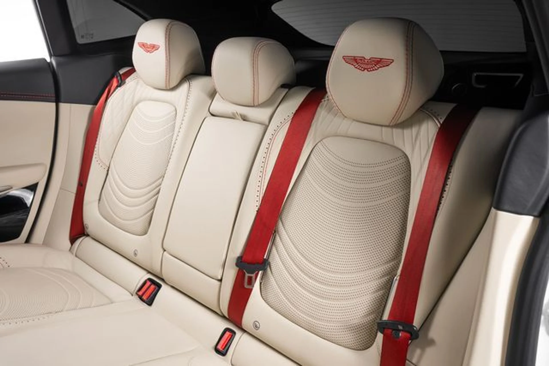 mph021_259598761_0b767d836bf2b0e142b3402c1e1ee843x_61a4949c59