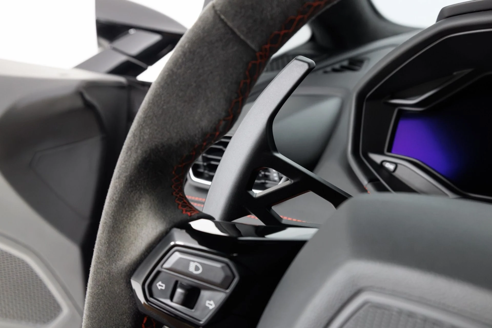 mph021_2610788759_Used_2023_Lamborghini_Huracan_EVO_1790005620_70b3077d08