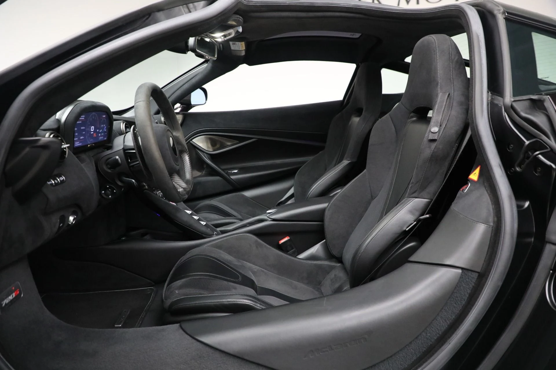 mph021_2615314733_Used_2018_Mc_Laren_720_S_Performance_3dbed4d56e